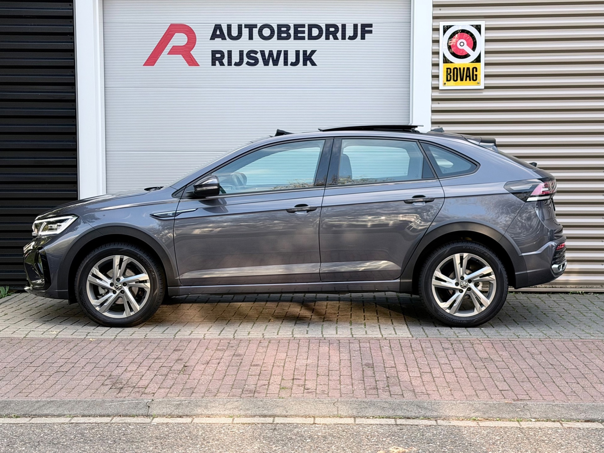 Volkswagen Taigo 1.5 TSI R-Line (2023), foto 2