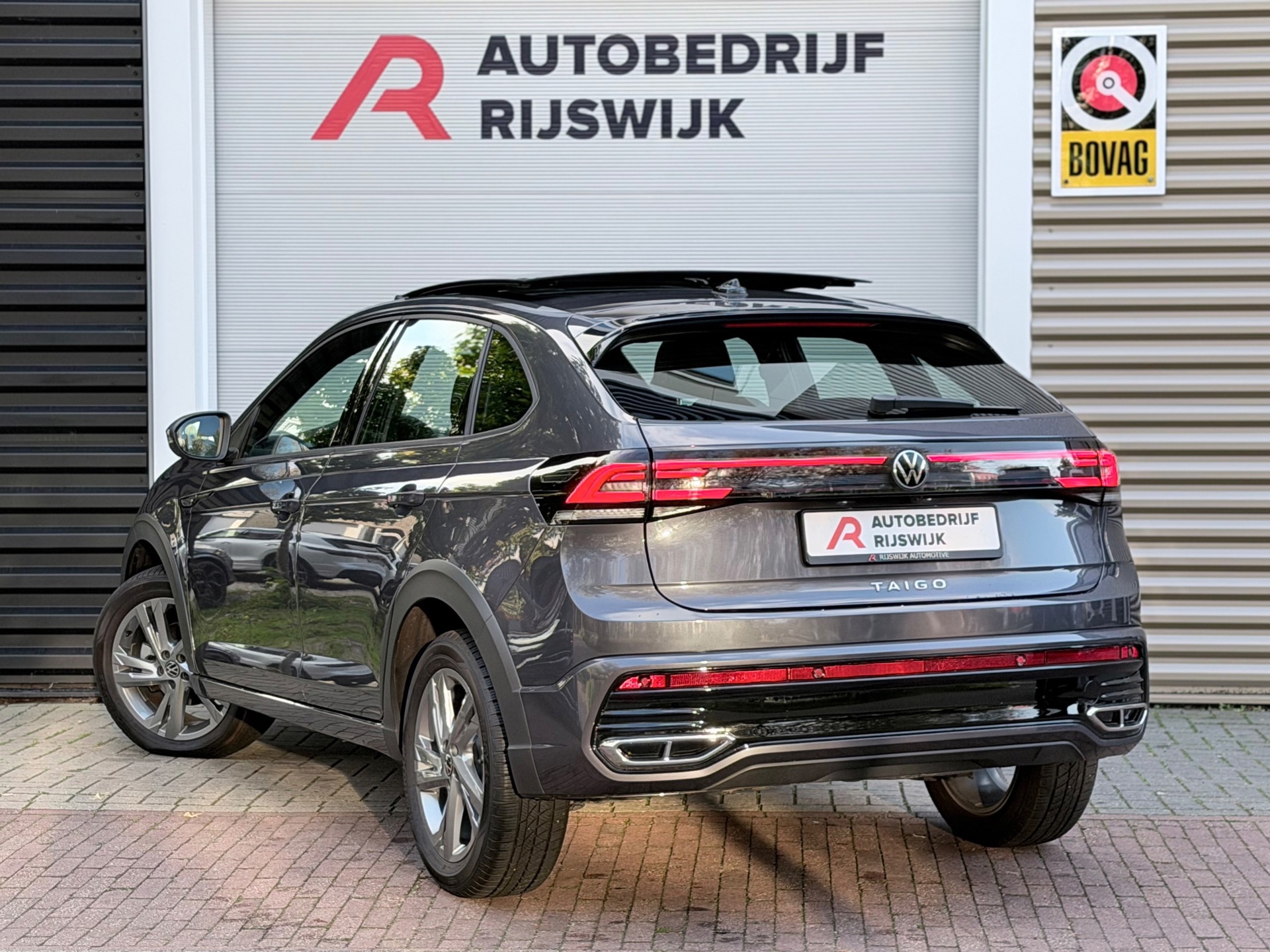 Volkswagen Taigo 1.5 TSI R-Line (2023), foto 3