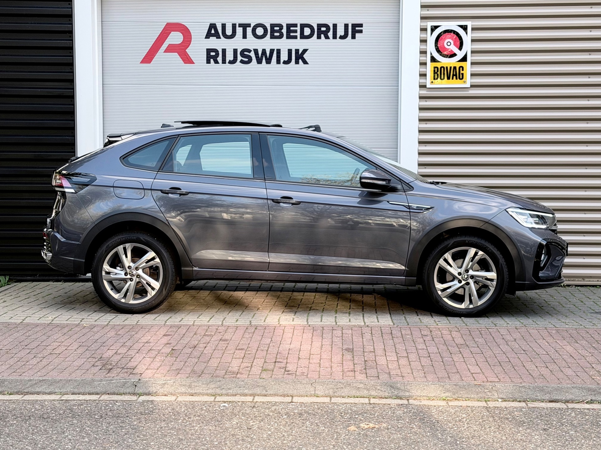Volkswagen Taigo 1.5 TSI R-Line (2023), foto 5