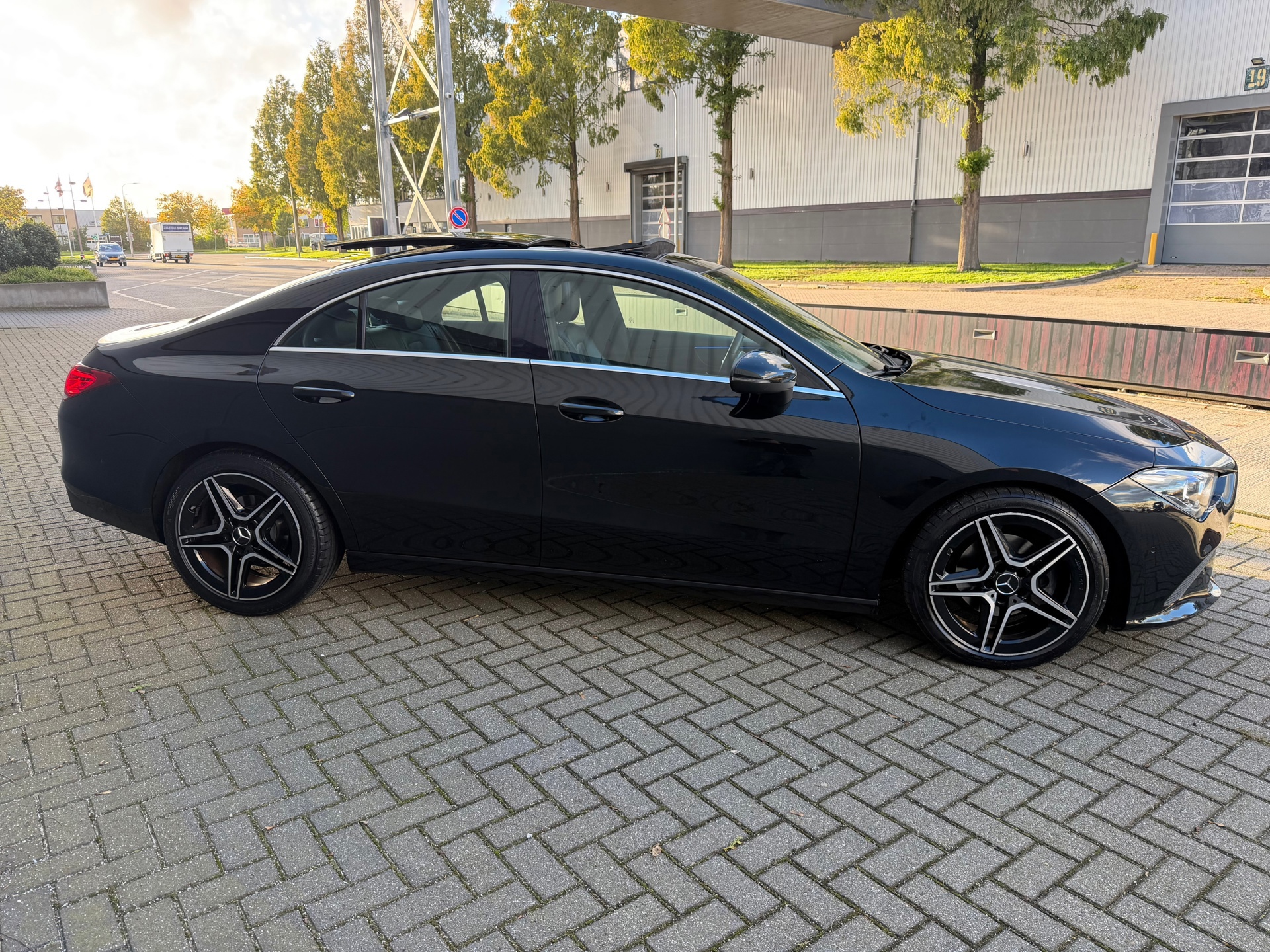 Mercedes-Benz CLA-klasse 180 Premium (2019), foto 4