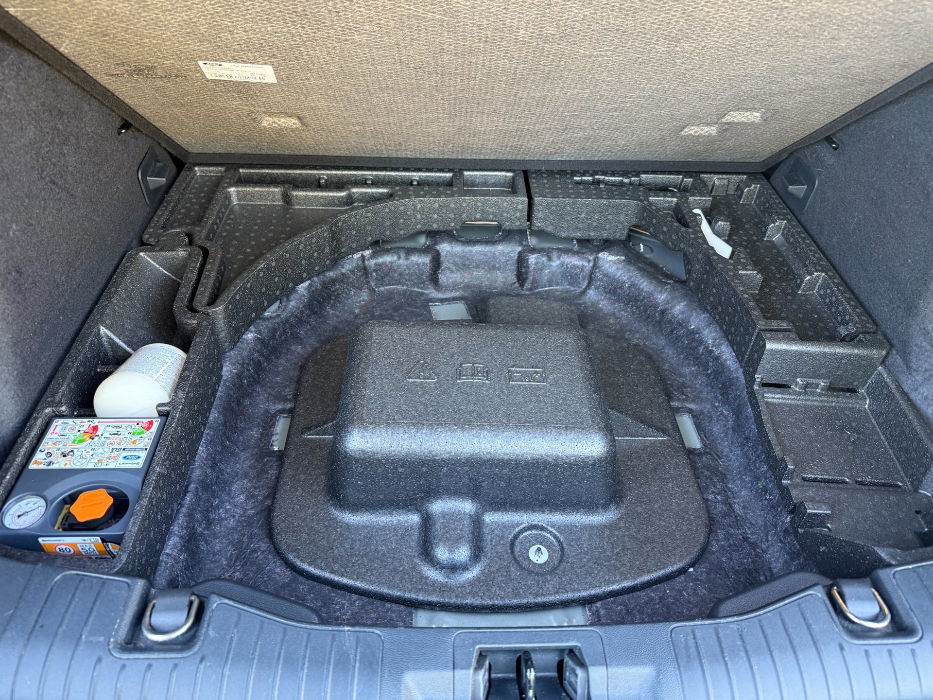 Ford Kuga 2.5 225pk PHEV ST-Line X (2023), foto 29