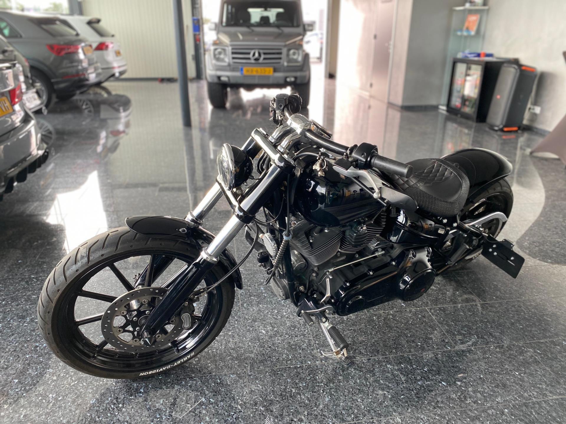 Harley Davidson Chopper 103 FXSB Softail Breakout Custom Thunderbike 2016 (2016), foto 3
