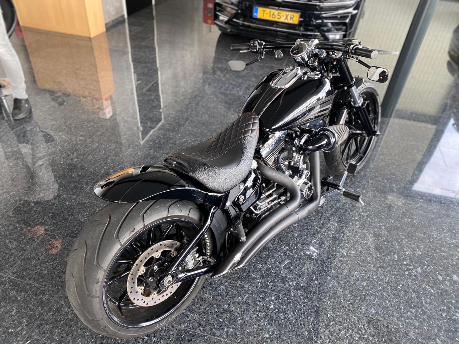 Harley Davidson Chopper 103 FXSB Softail Breakout Custom Thunderbike 2016 (2016), foto 8