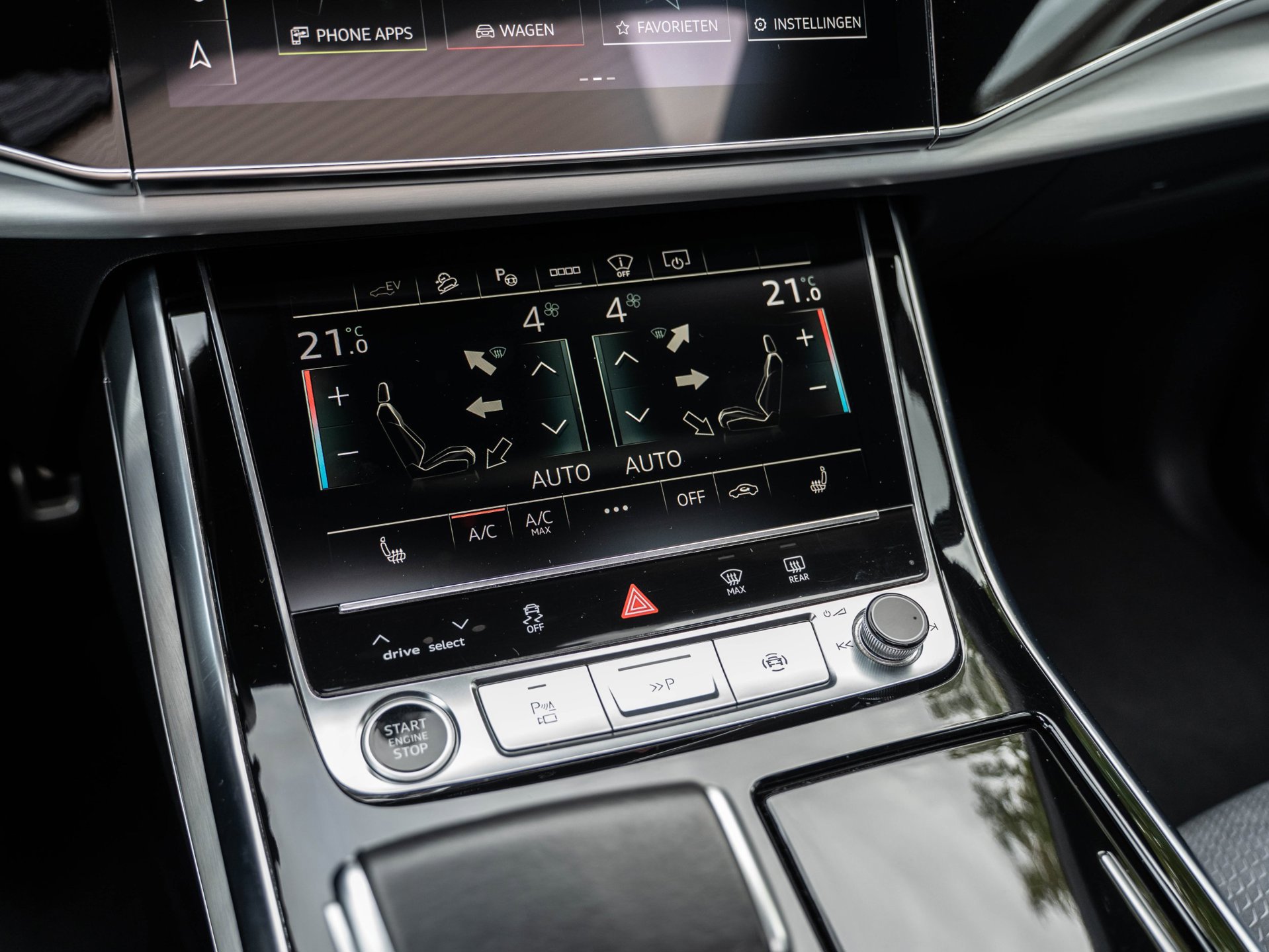 Audi Q8 55 TFSI e quattro S-Line (2022), foto 24