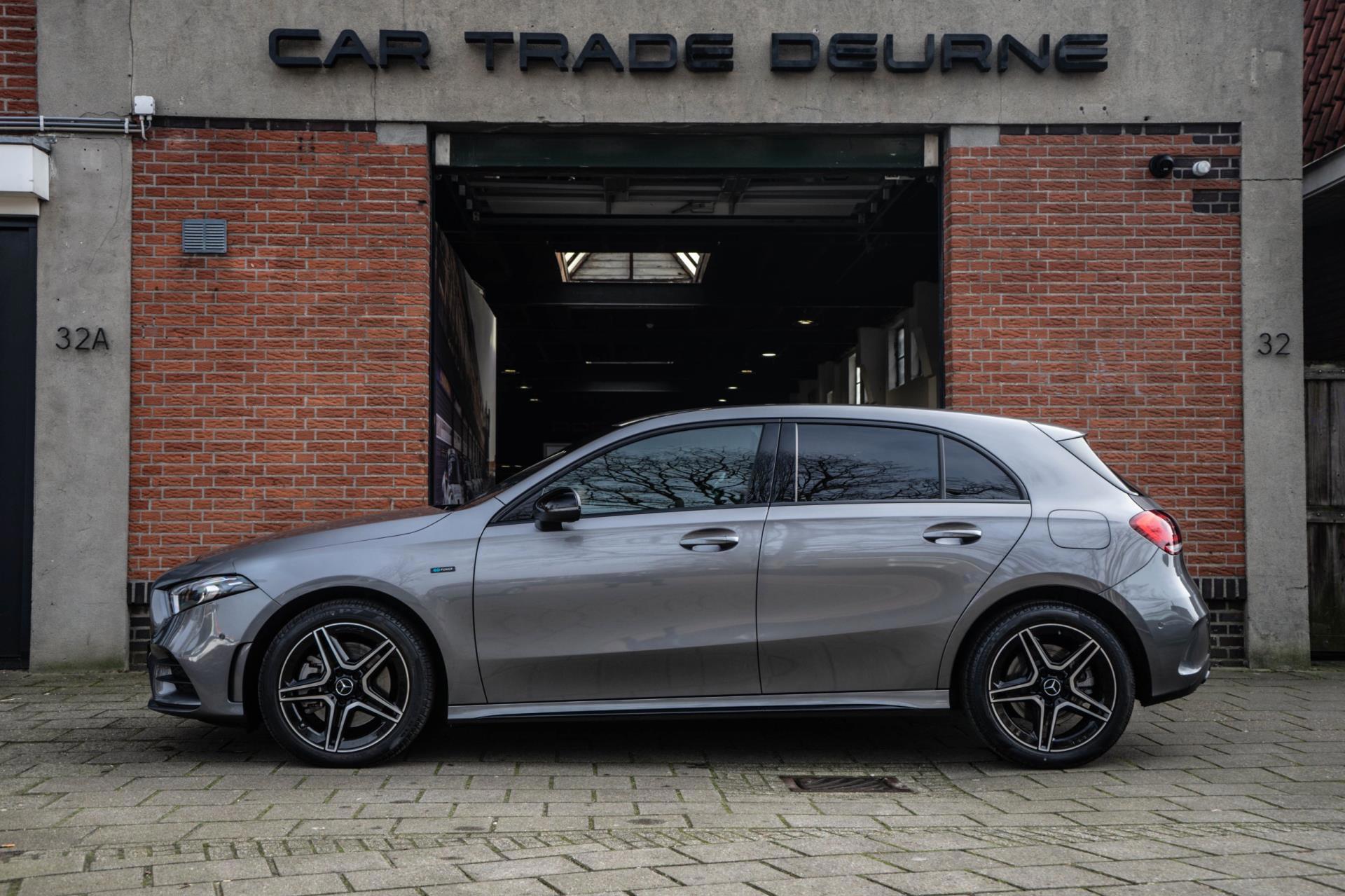 Mercedes-Benz A-klasse 250 e AMG Night edition AMBILED (2021), foto 6