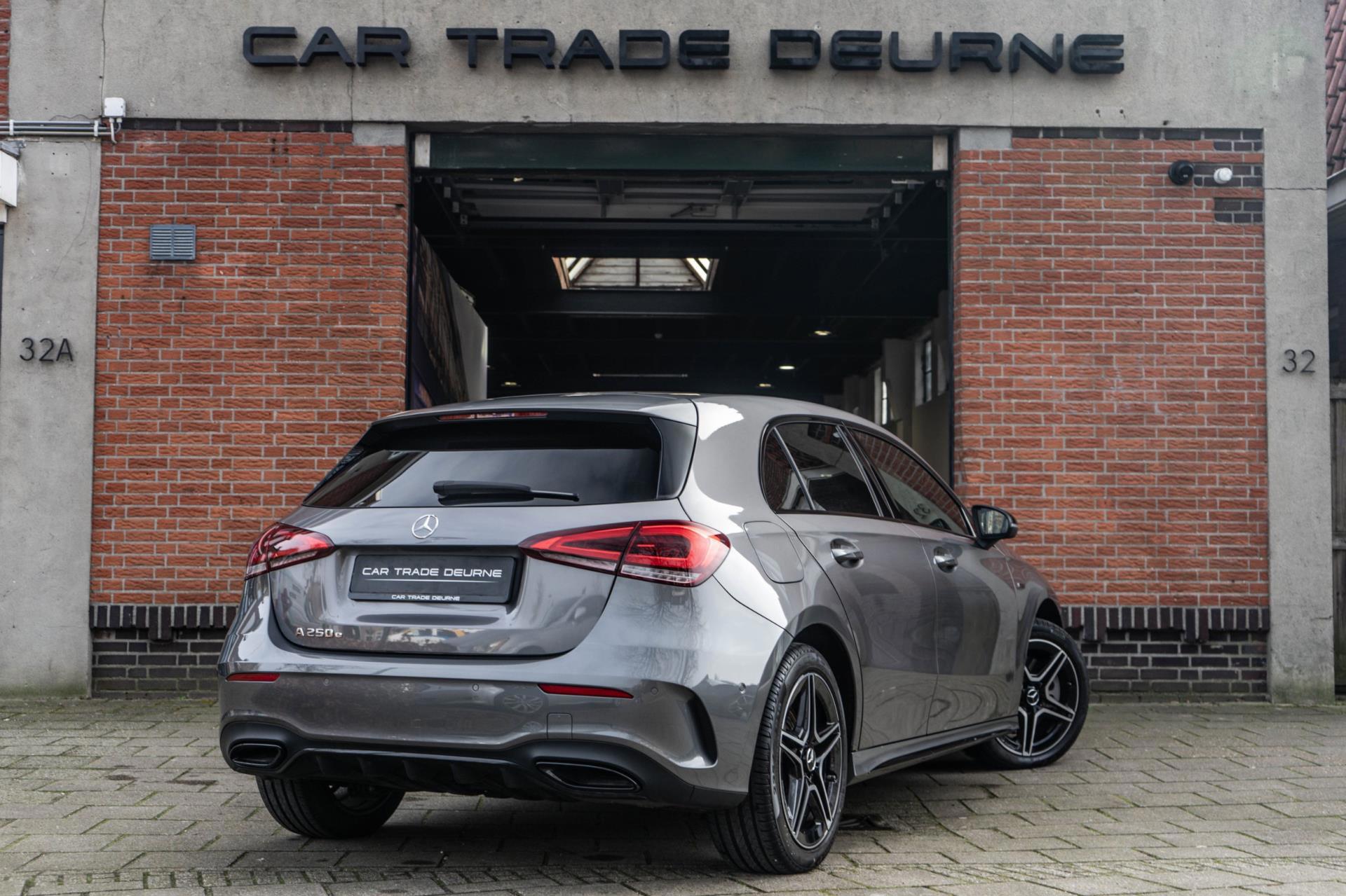 Mercedes-Benz A-klasse 250 e AMG Night edition AMBILED (2021), foto 7