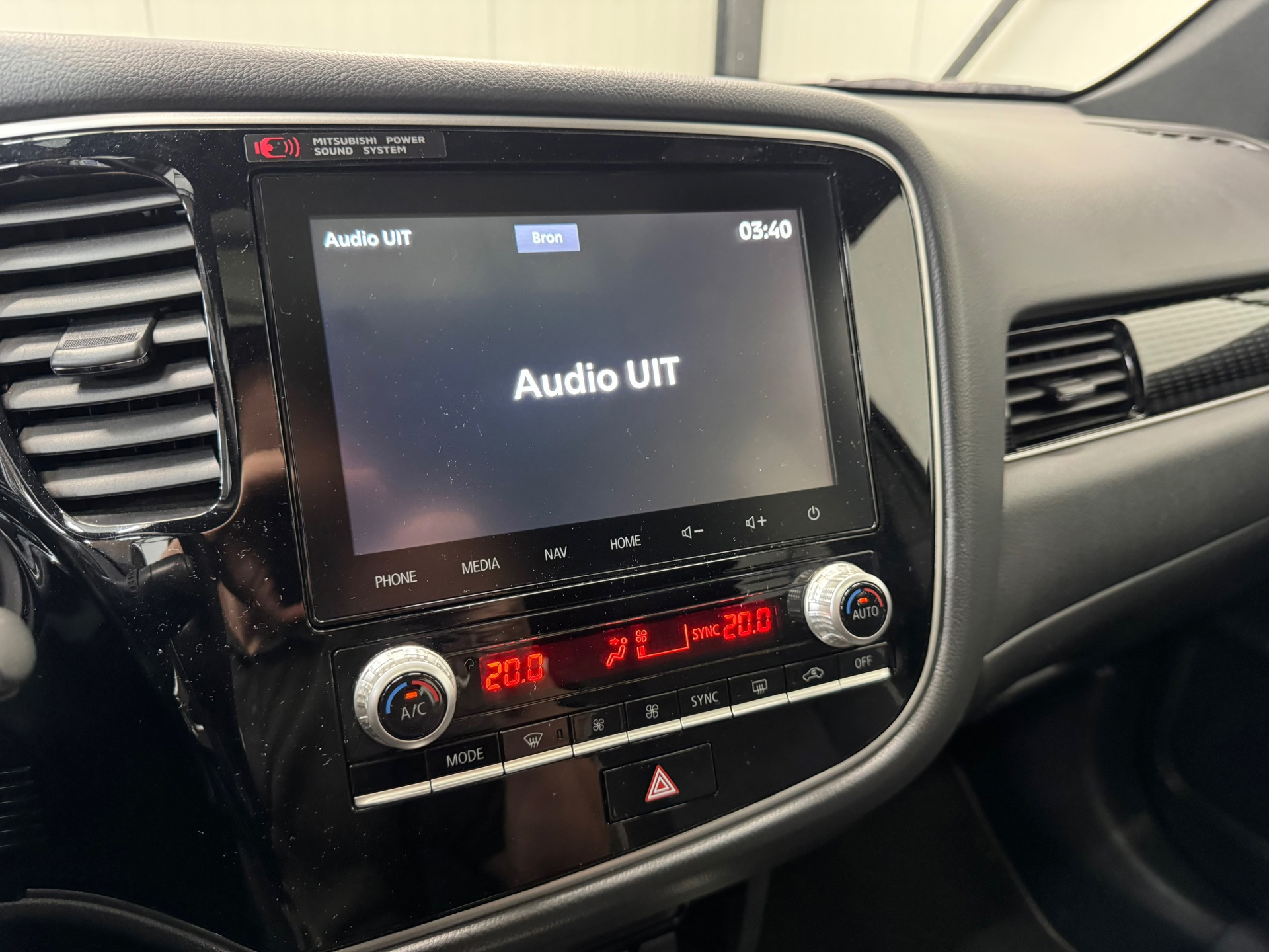 Mitsubishi Outlander 2.4 PHEV Instyle (2020), foto 18