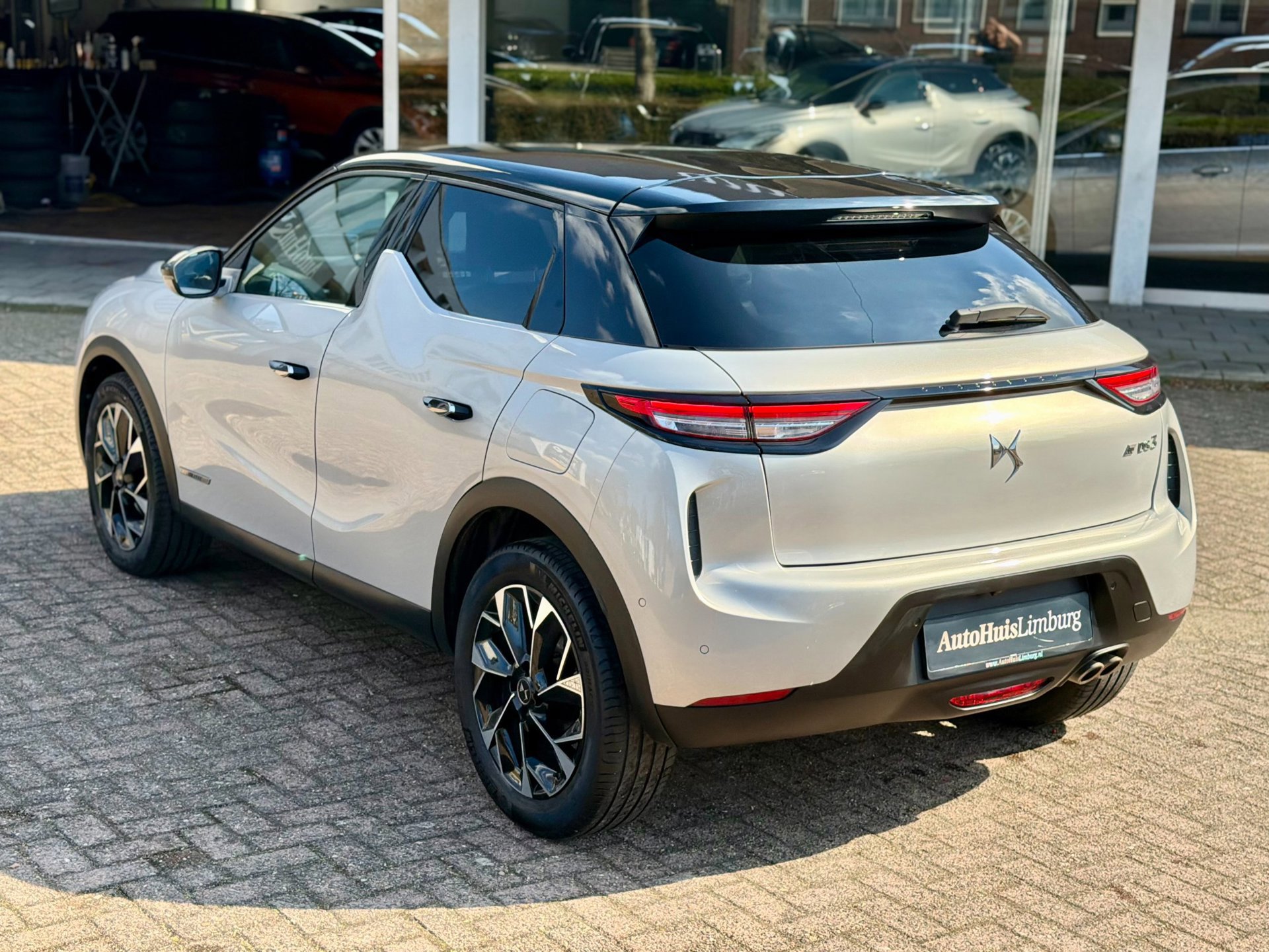 DS 3 Crossback 1.2 PureTech Louvre (2022), foto 16