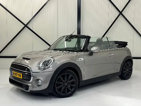 Mini Cabrio 2.0 Cooper S Chili Serious Business (2016)