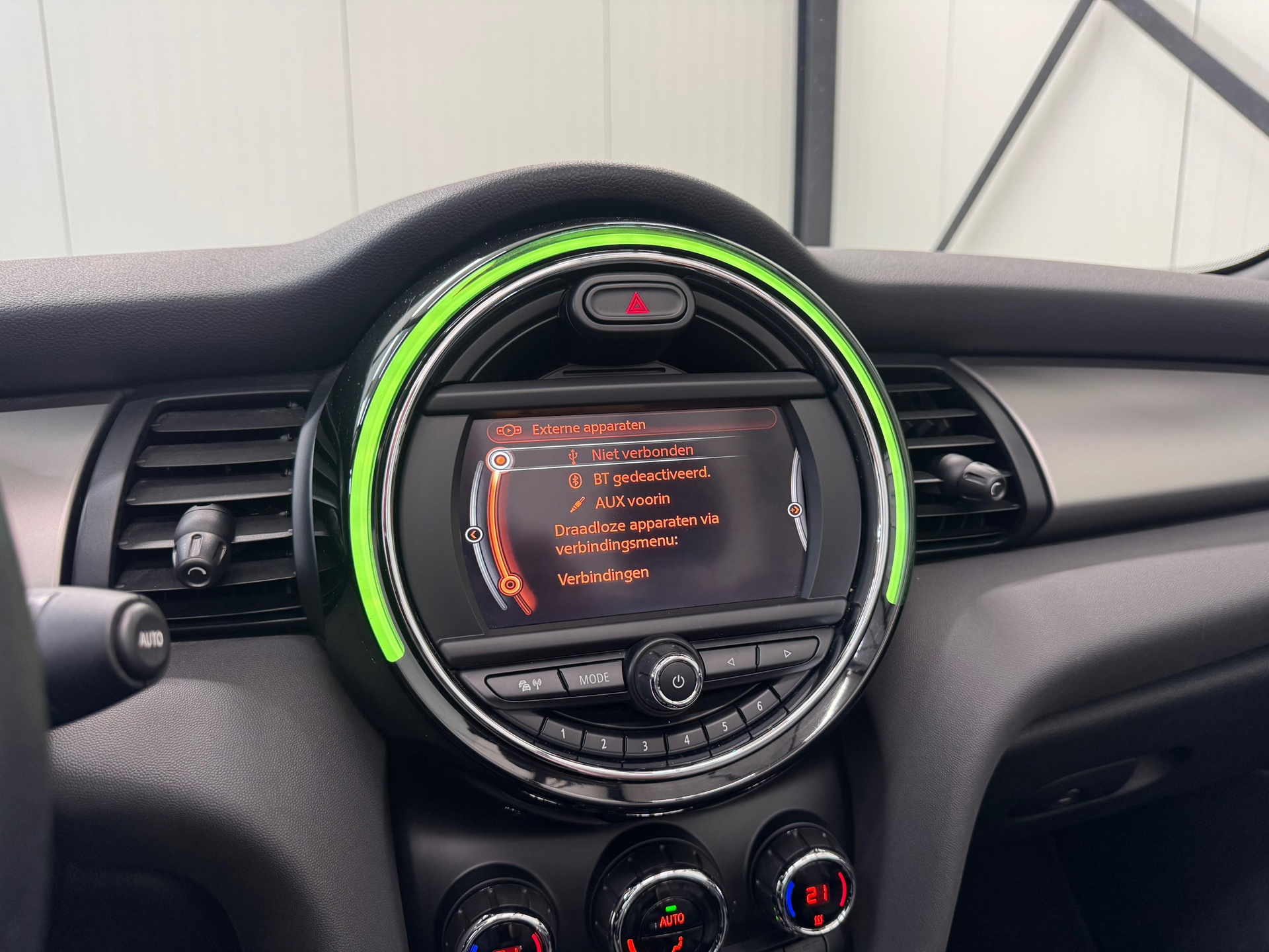 Mini Cabrio 2.0 Cooper S Chili Serious Business (2016), foto 17