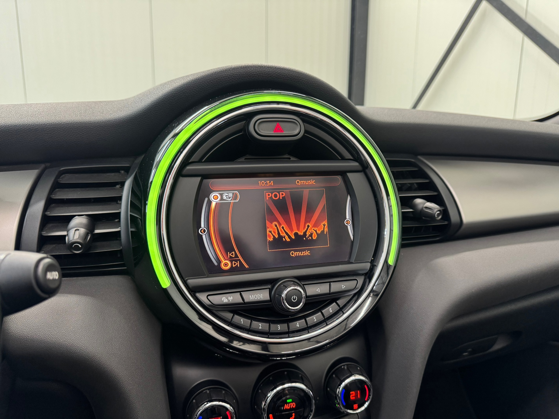 Mini Cabrio 2.0 Cooper S Chili Serious Business (2016), foto 20