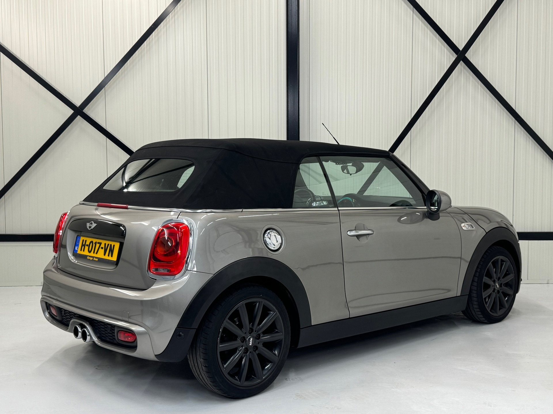 Mini Cabrio 2.0 Cooper S Chili Serious Business (2016), foto 4