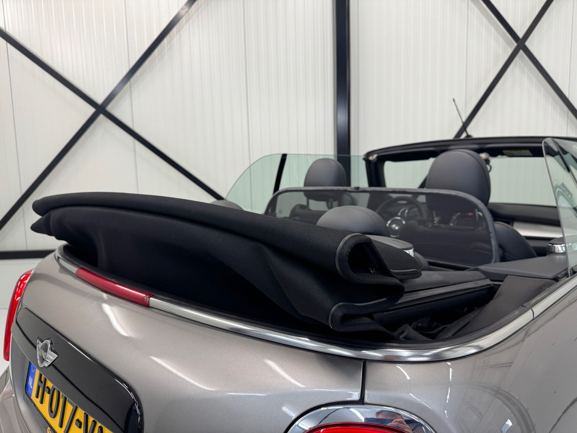 Mini Cabrio 2.0 Cooper S Chili Serious Business (2016), foto 39