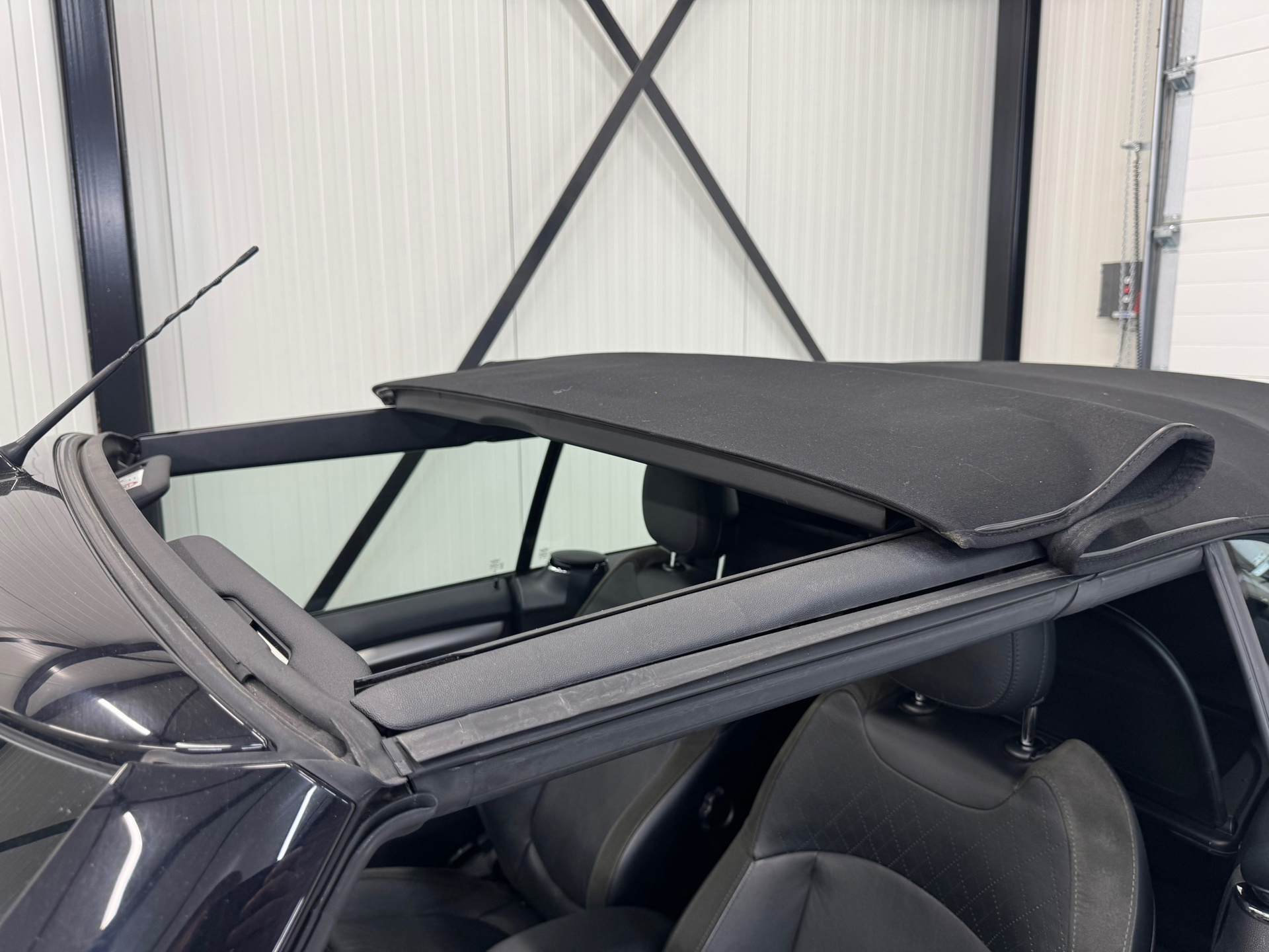 Mini Cabrio 2.0 Cooper S Chili Serious Business (2016), foto 41