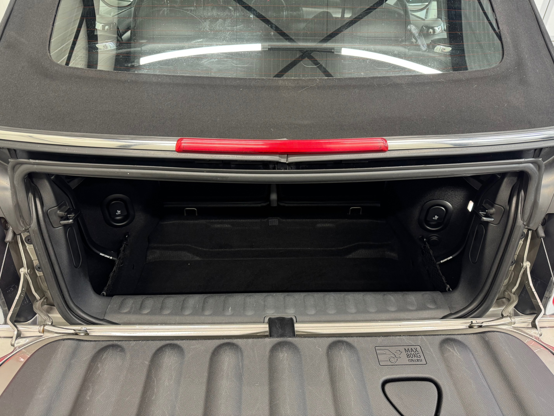 Mini Cabrio 2.0 Cooper S Chili Serious Business (2016), foto 43