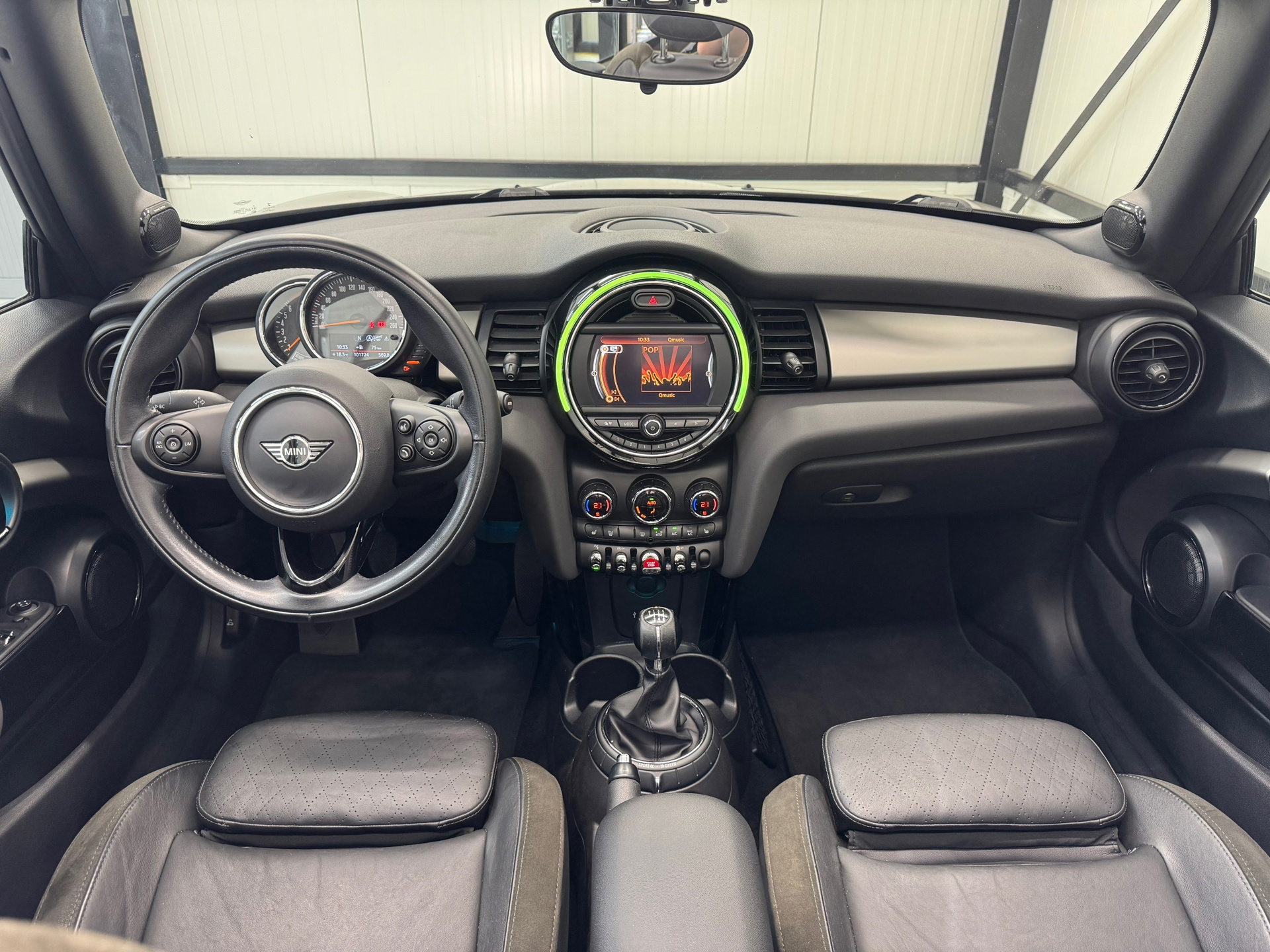 Mini Cabrio 2.0 Cooper S Chili Serious Business (2016), foto 7