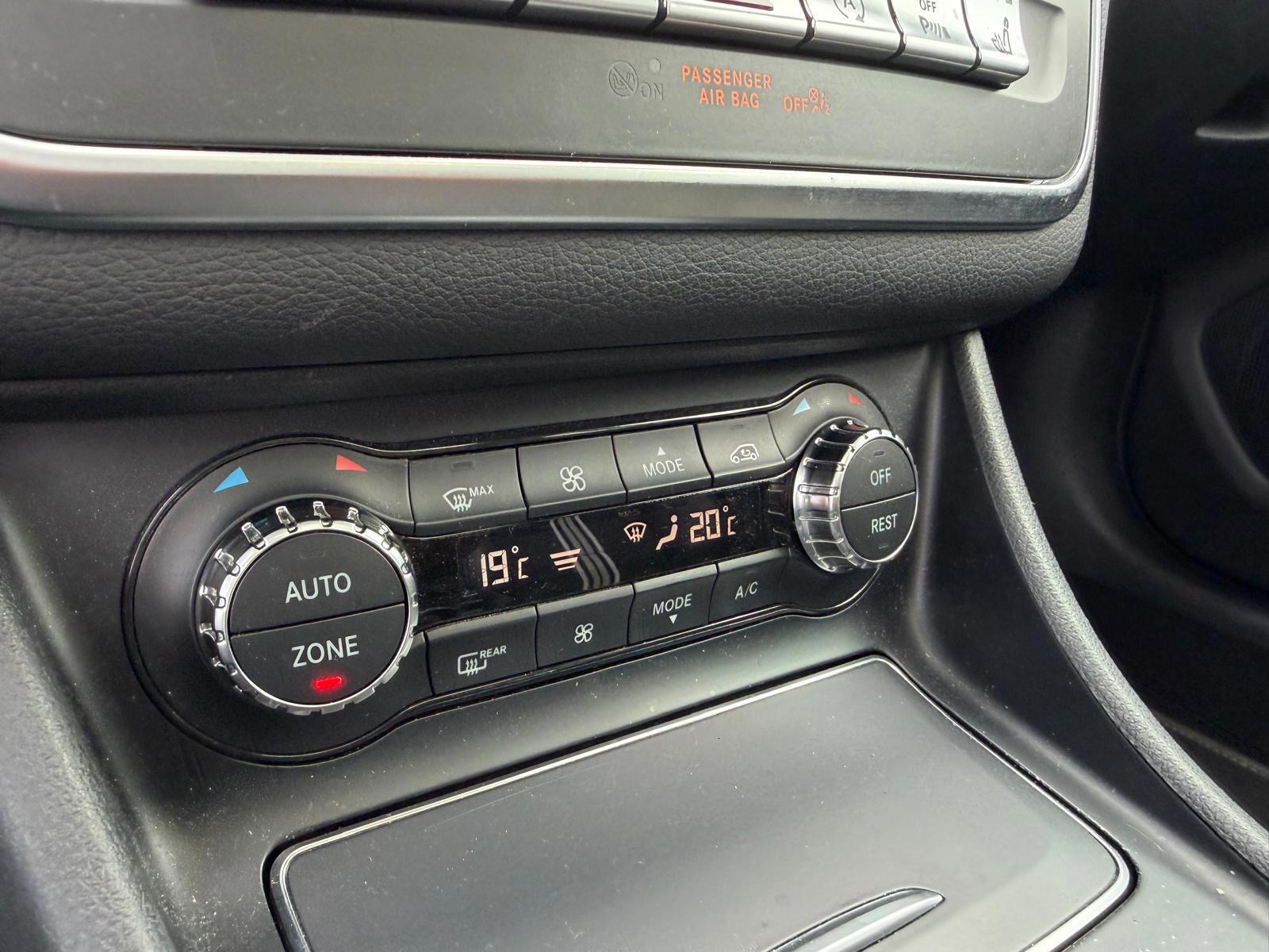 Mercedes-Benz GLA-klasse 180 Business Solution AMG-Camera (2017), foto 11