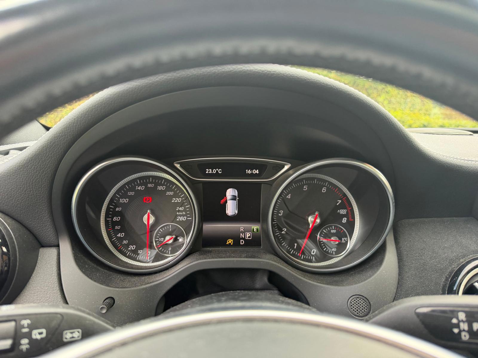 Mercedes-Benz GLA-klasse 180 Business Solution AMG-Camera (2017), foto 13