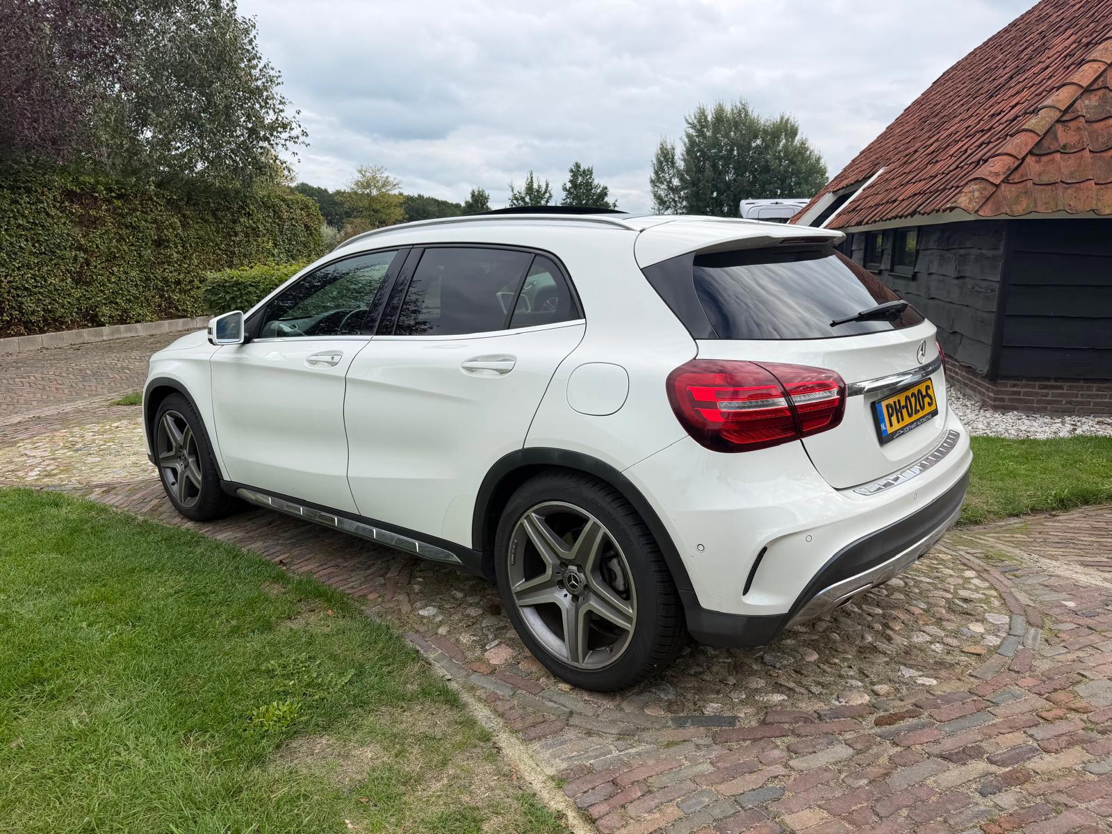 Mercedes-Benz GLA-klasse 180 Business Solution AMG-Camera (2017), foto 3
