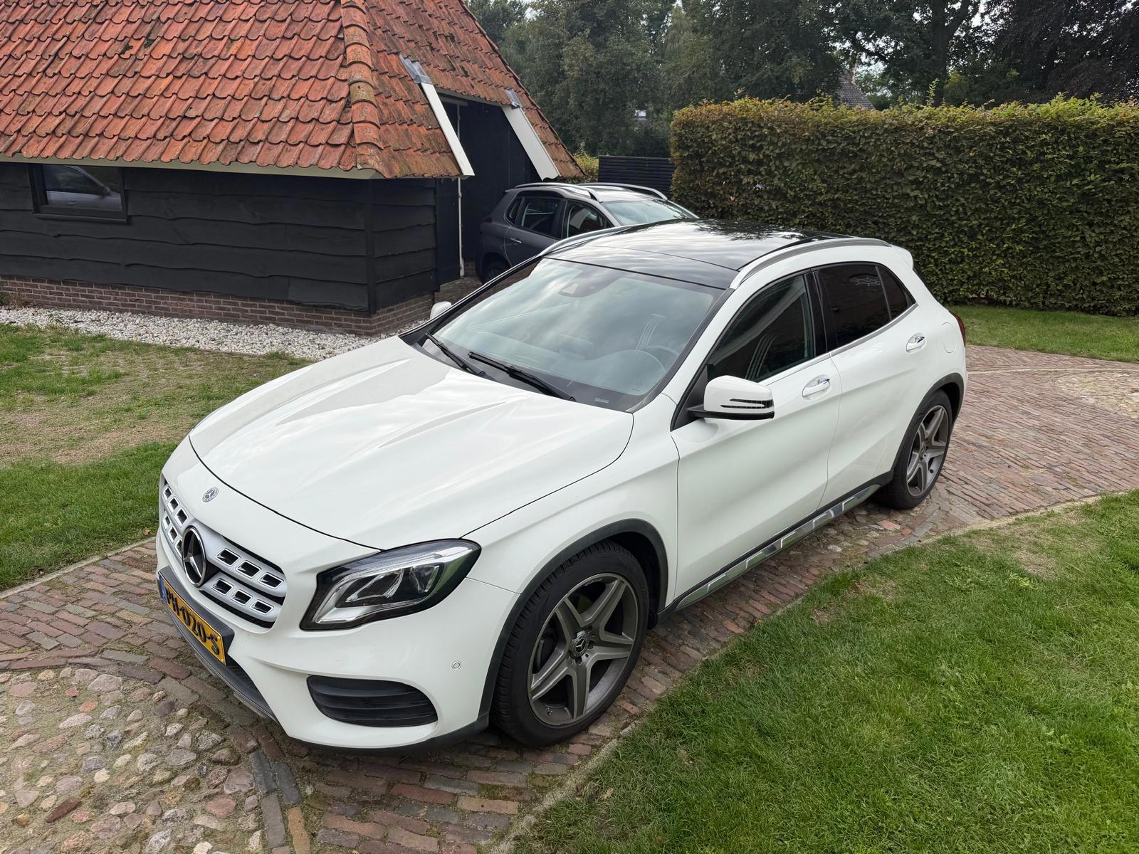 Mercedes-Benz GLA-klasse 180 Business Solution AMG-Camera (2017), foto 30