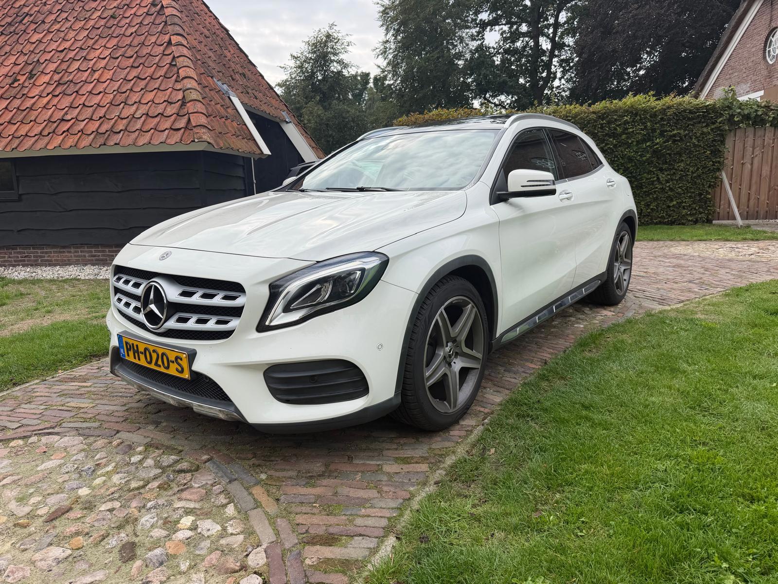Mercedes-Benz GLA-klasse 180 Business Solution AMG-Camera (2017), foto 33