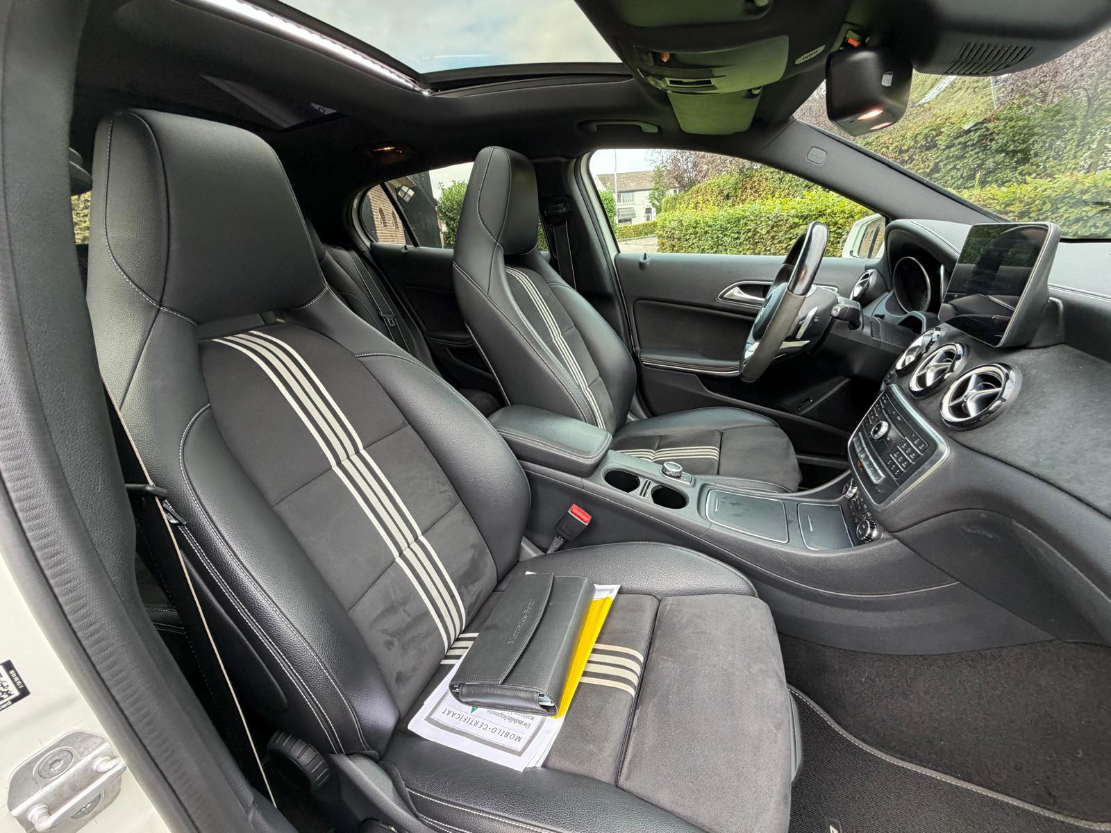Mercedes-Benz GLA-klasse 180 Business Solution AMG-Camera (2017), foto 35