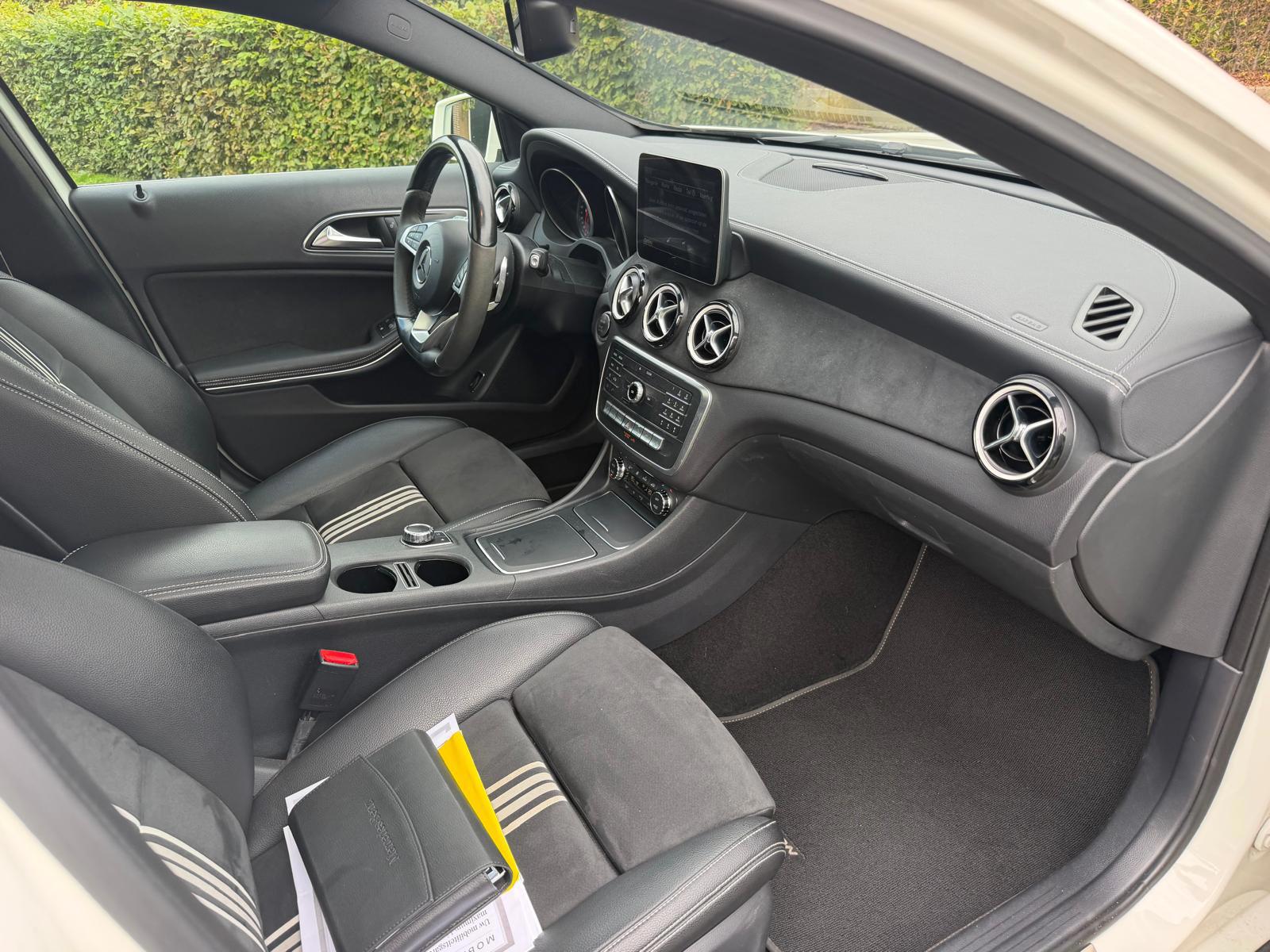 Mercedes-Benz GLA-klasse 180 Business Solution AMG-Camera (2017), foto 7