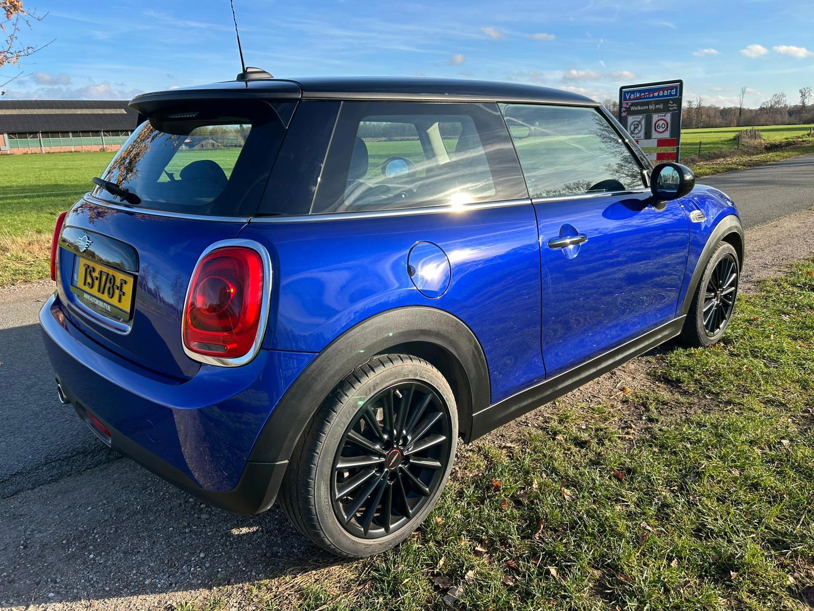 Mini 1.5 Cooper (2018), foto 2