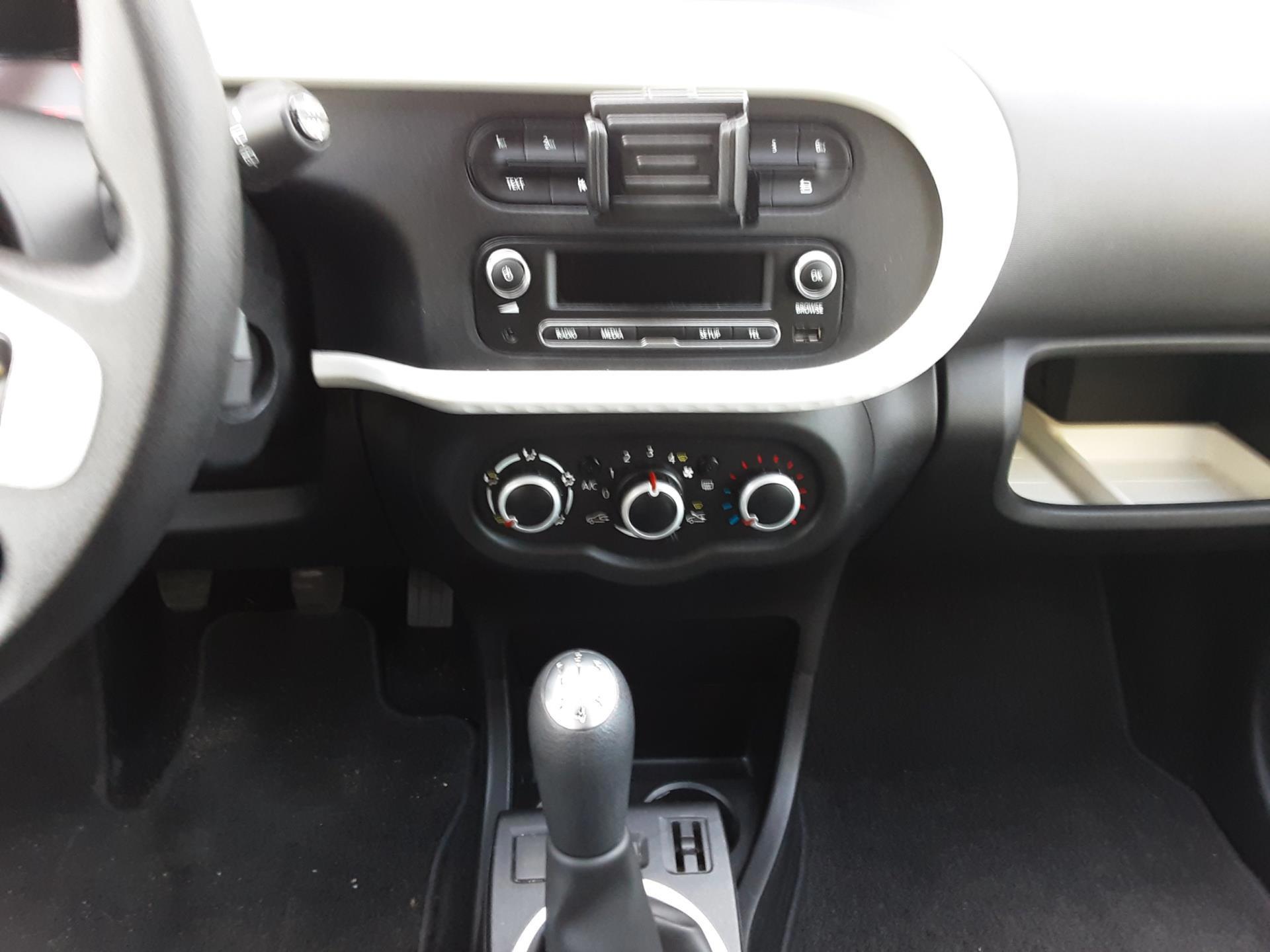 Renault Twingo 1.0 SCe Collection (2017), foto 10