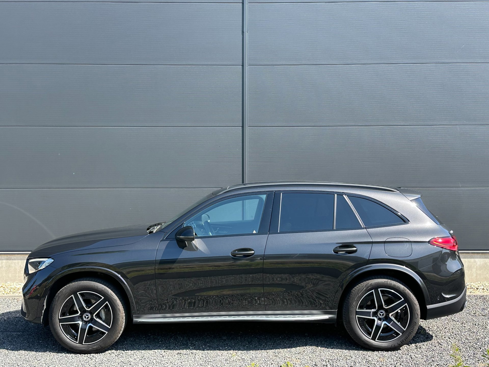 Mercedes-Benz GLC-klasse 300e 4MATIC AMG Line (2024), foto 2