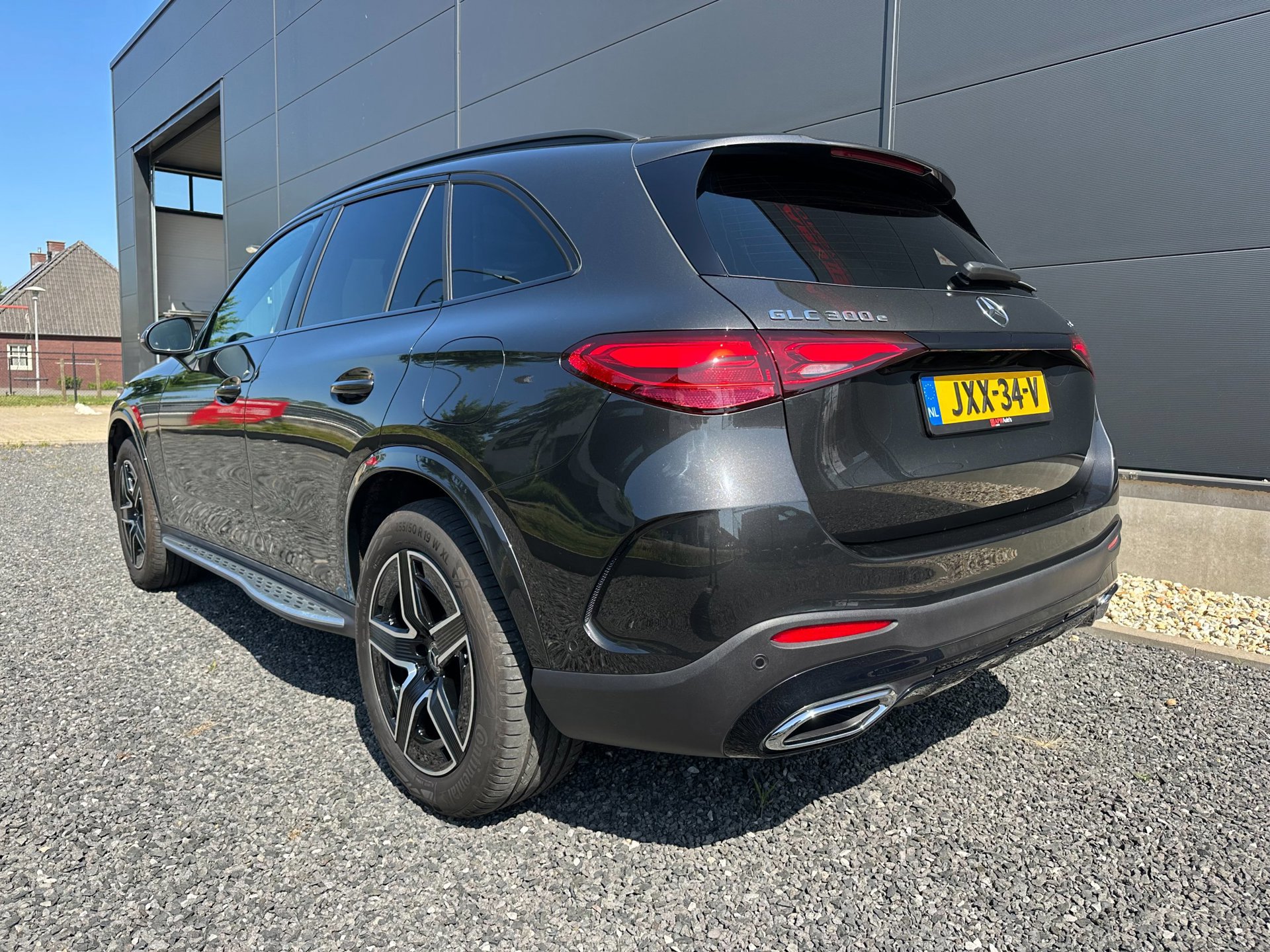Mercedes-Benz GLC-klasse 300e 4MATIC AMG Line (2024), foto 4