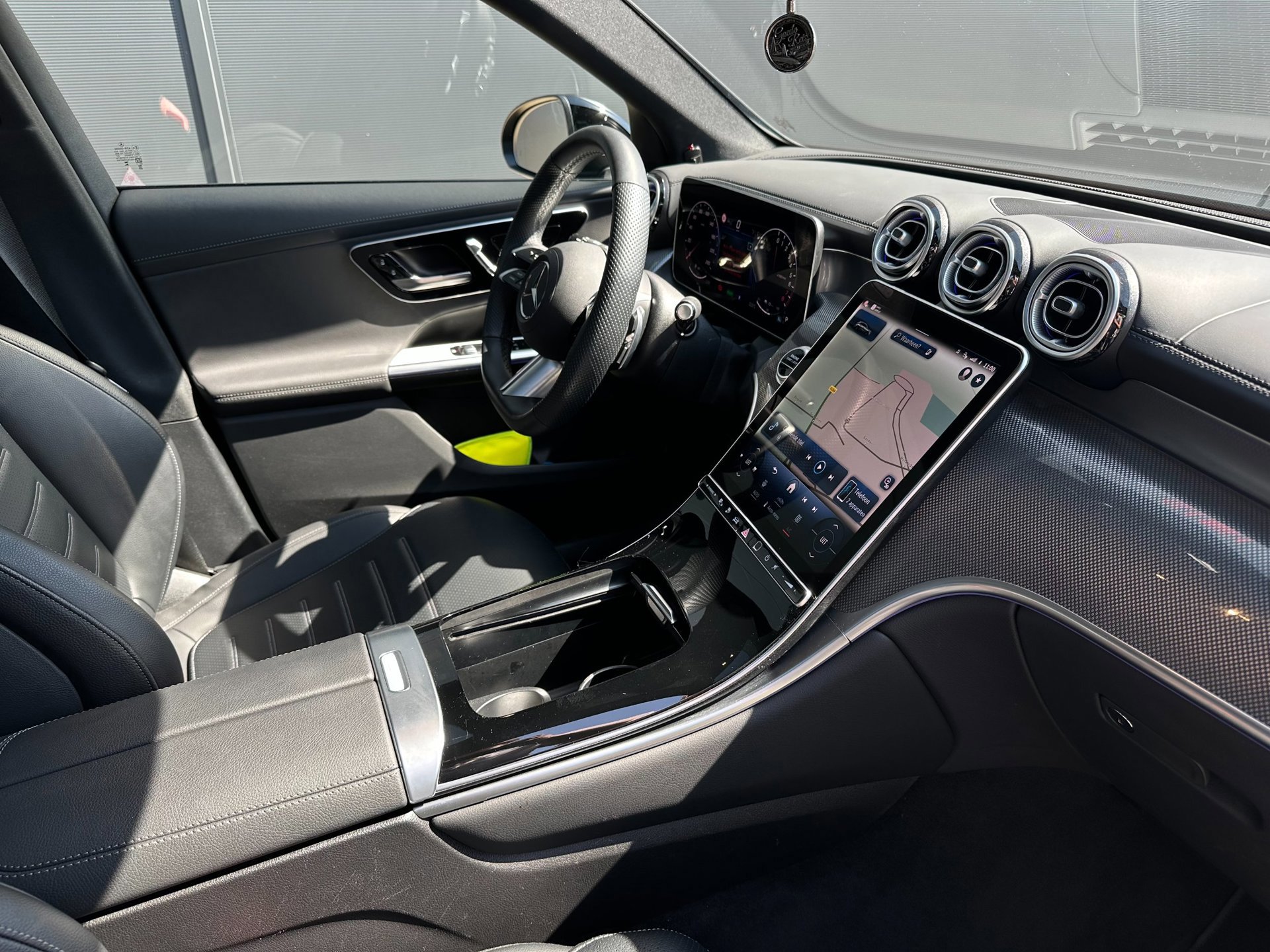 Mercedes-Benz GLC-klasse 300e 4MATIC AMG Line (2024), foto 5