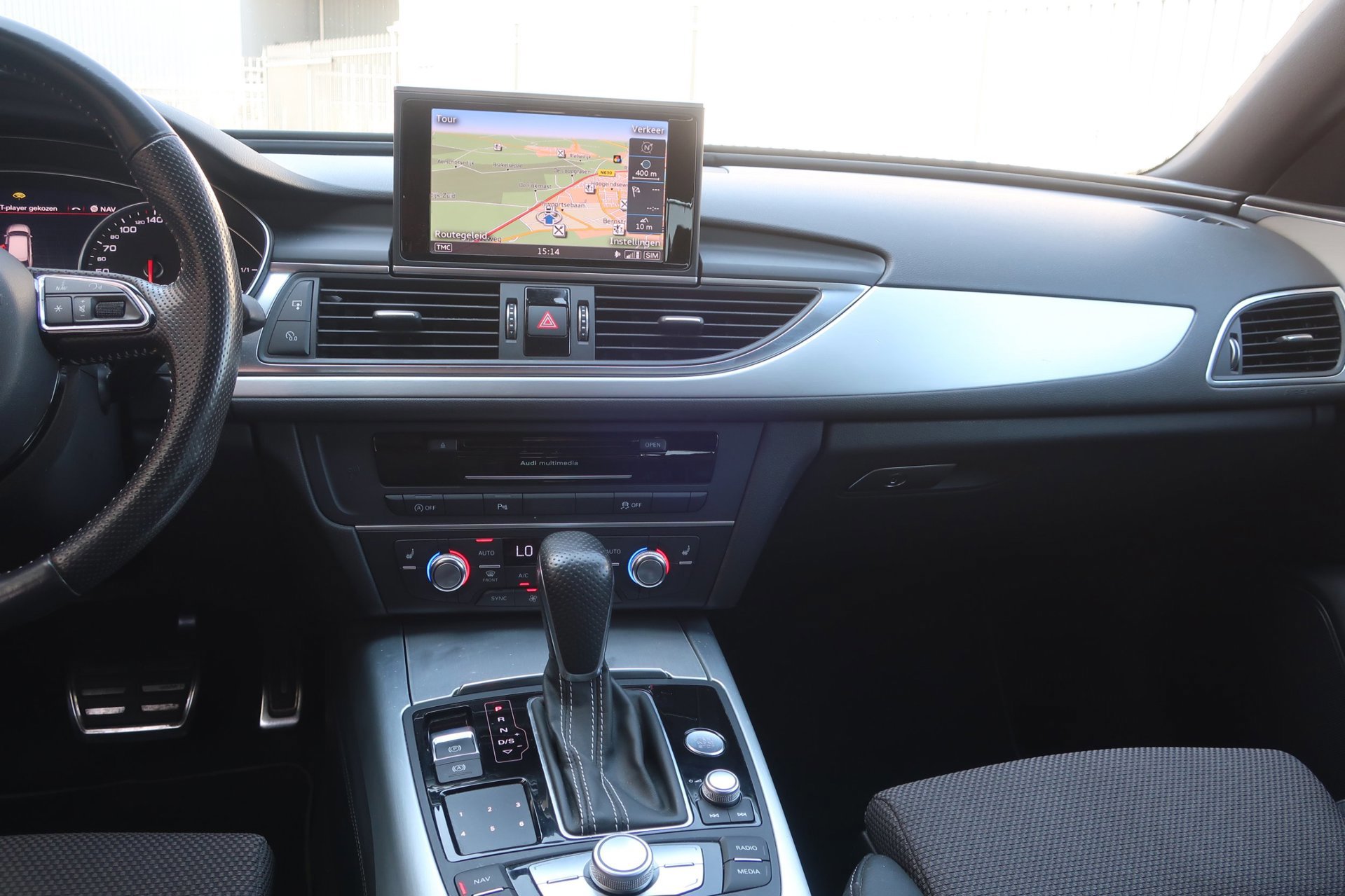 Audi A6 Avant 1.8 TFSI ultra Adrenalin Sport 2X S-Line_ (2016), foto 14