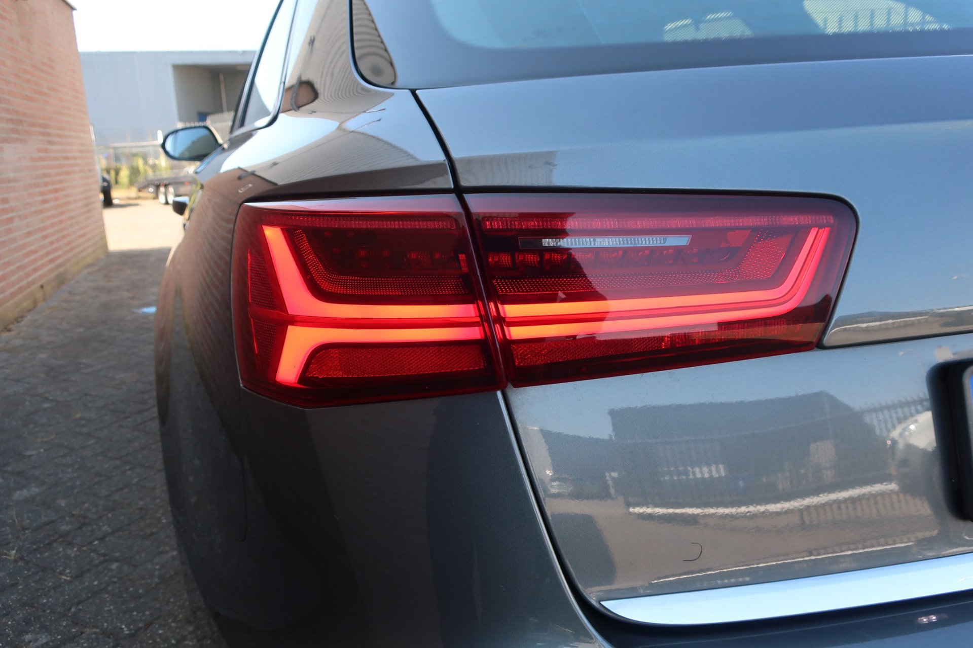 Audi A6 Avant 1.8 TFSI ultra Adrenalin Sport 2X S-Line_ (2016), foto 30
