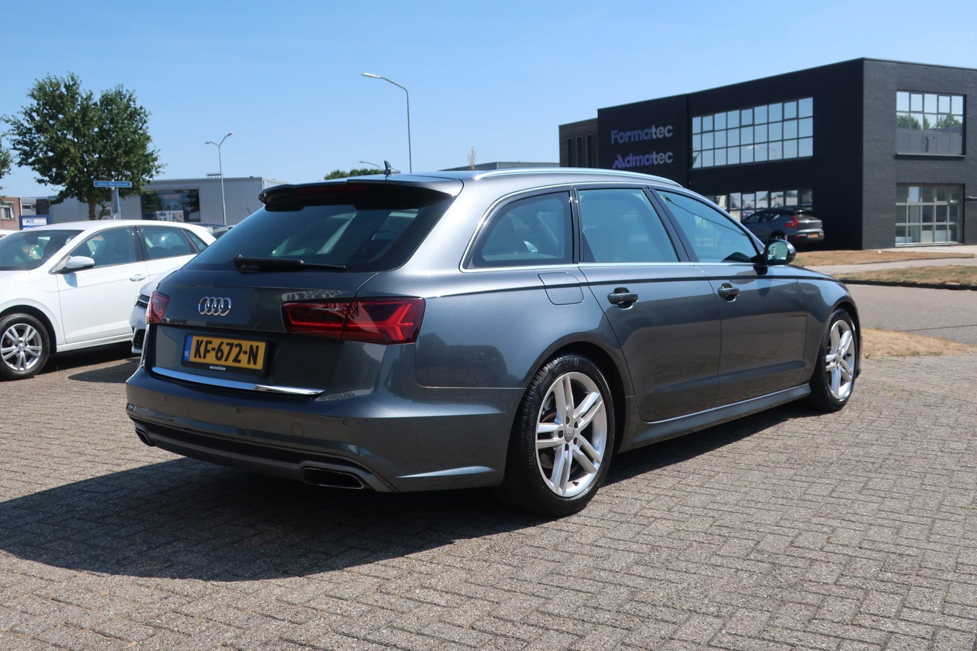 Audi A6 Avant 1.8 TFSI ultra Adrenalin Sport 2X S-Line_ (2016), foto 9