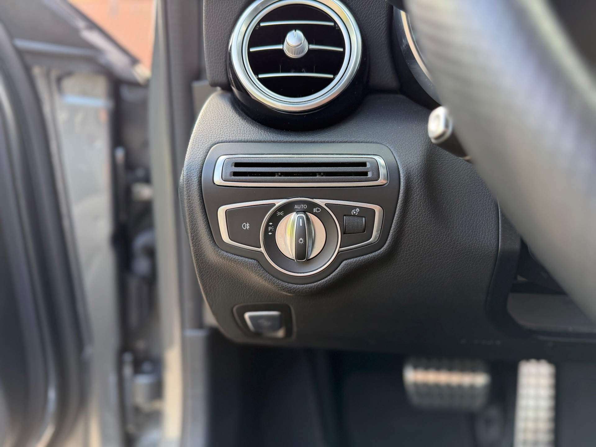 Mercedes-Benz C-klasse 180 Business Solution AMG (2018), foto 13