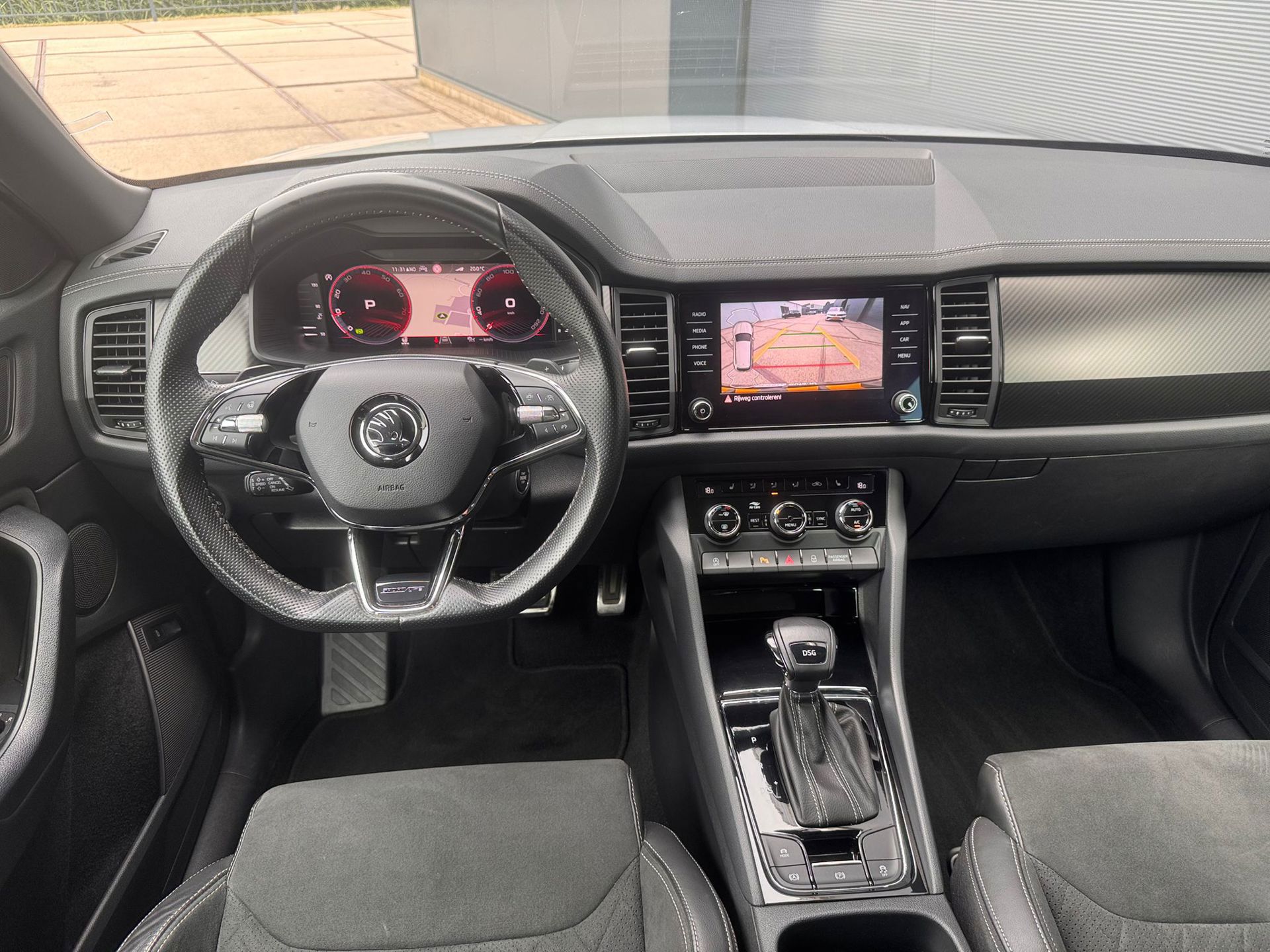 Skoda Kodiaq 1.5 TSI Sportline DSG 7-pers (2022), foto 16