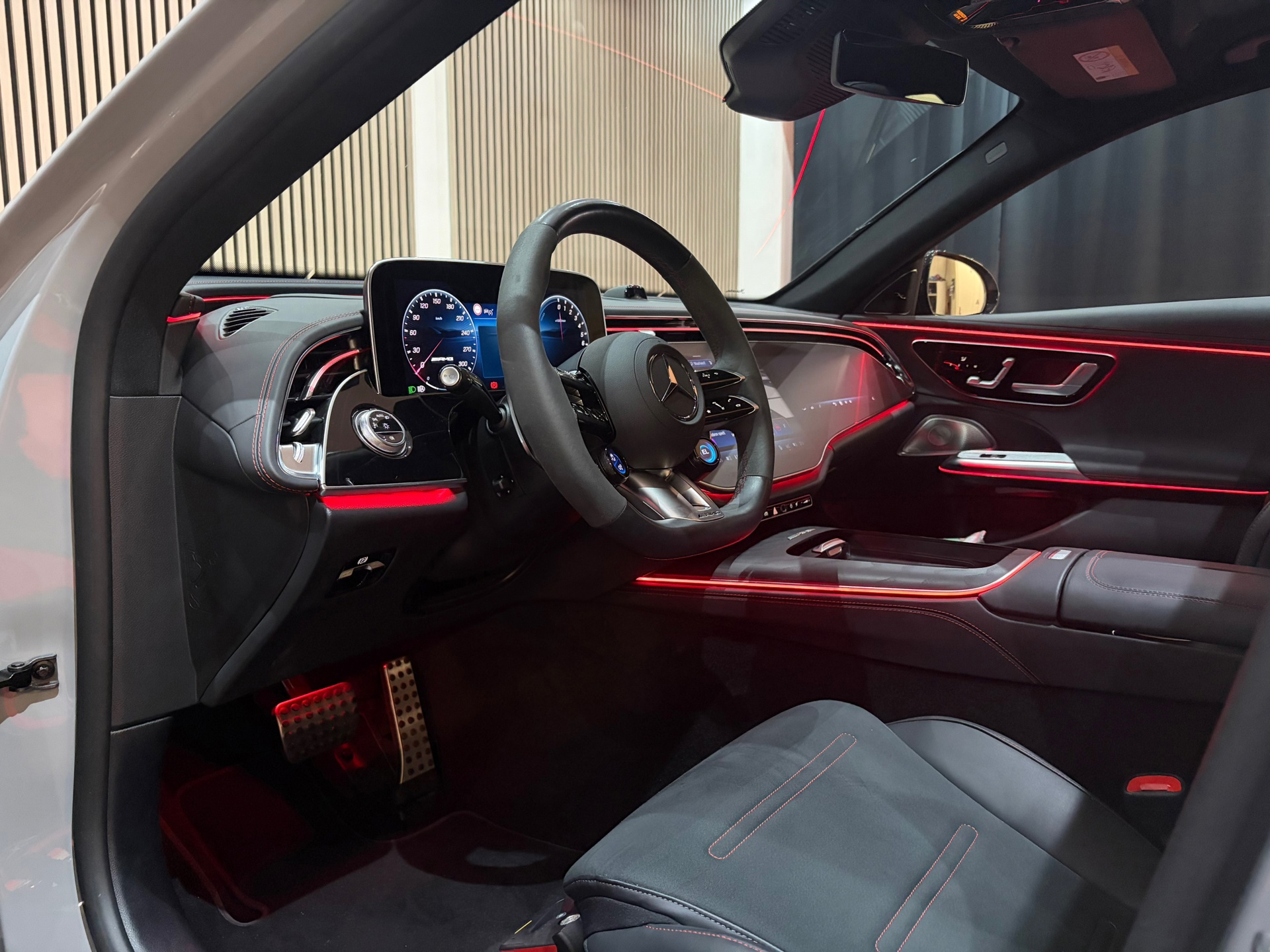 Mercedes-Benz E-klasse AMG 53 4MATIC (2025), foto 20