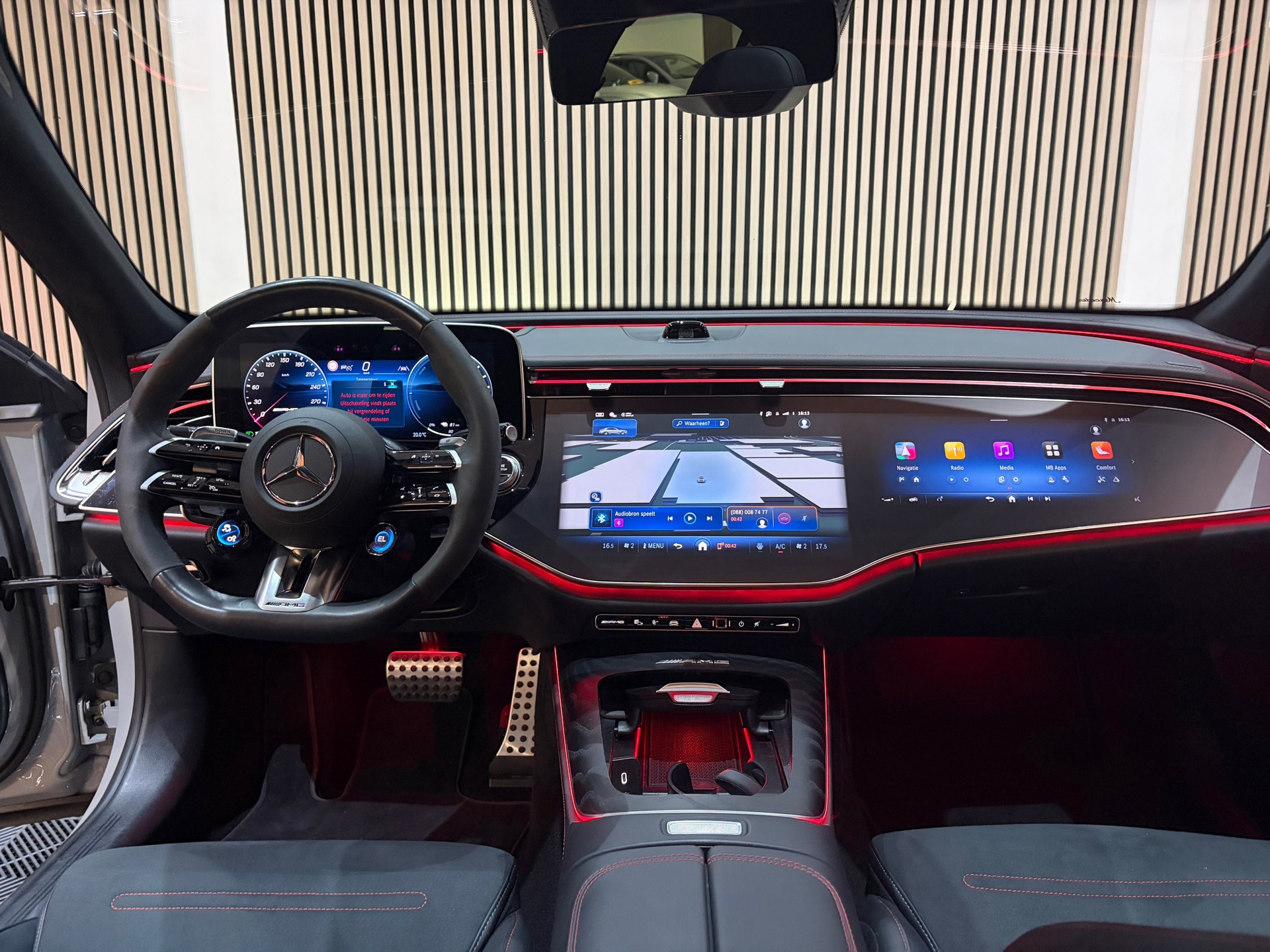 Mercedes-Benz E-klasse AMG 53 4MATIC (2025), foto 23