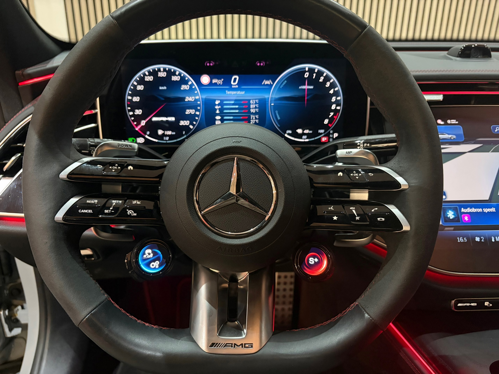 Mercedes-Benz E-klasse AMG 53 4MATIC (2025), foto 24