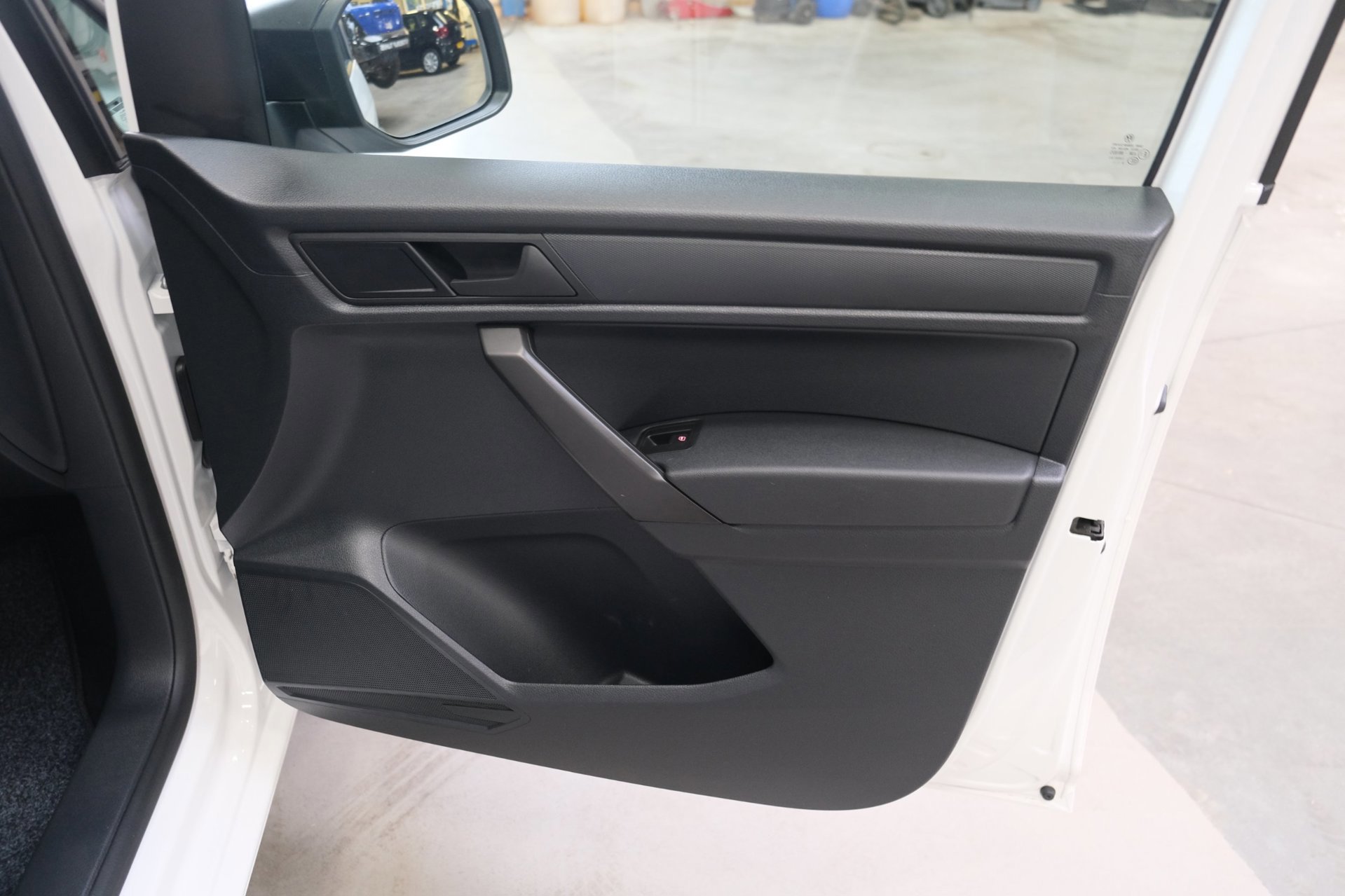 Volkswagen Caddy 1.0 TSI L2H1 BMT Maxi (2020), foto 6