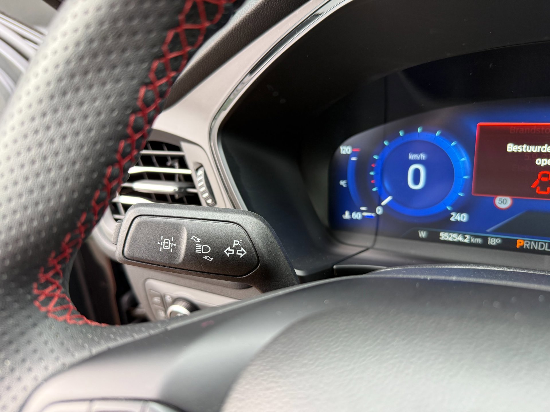 Ford Kuga 2.5 PHEV ST-Line X (2023), foto 11