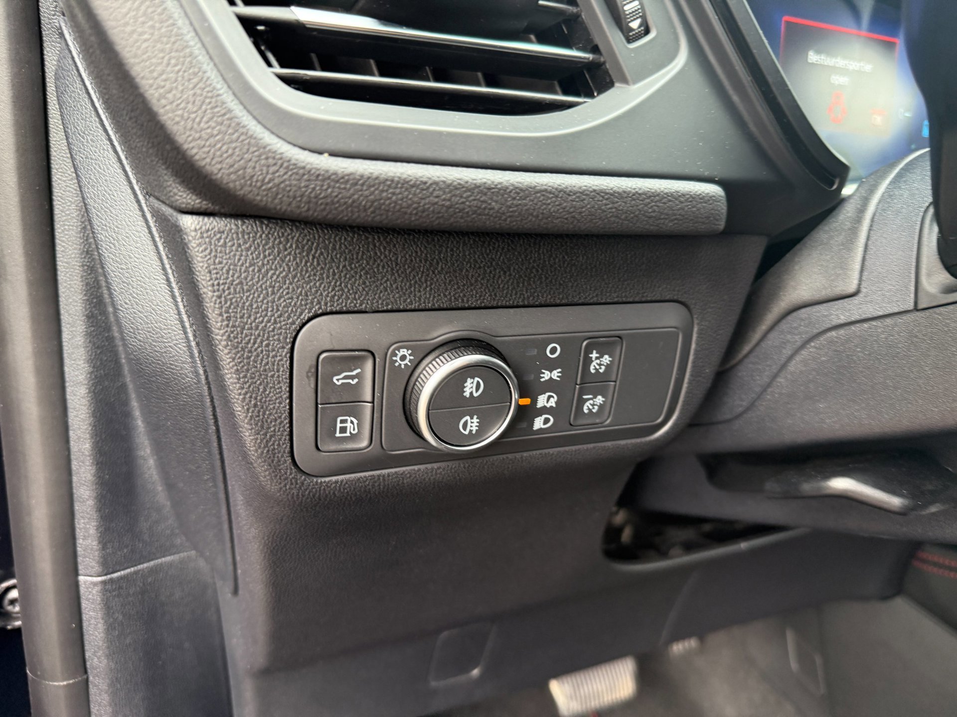 Ford Kuga 2.5 PHEV ST-Line X (2023), foto 13