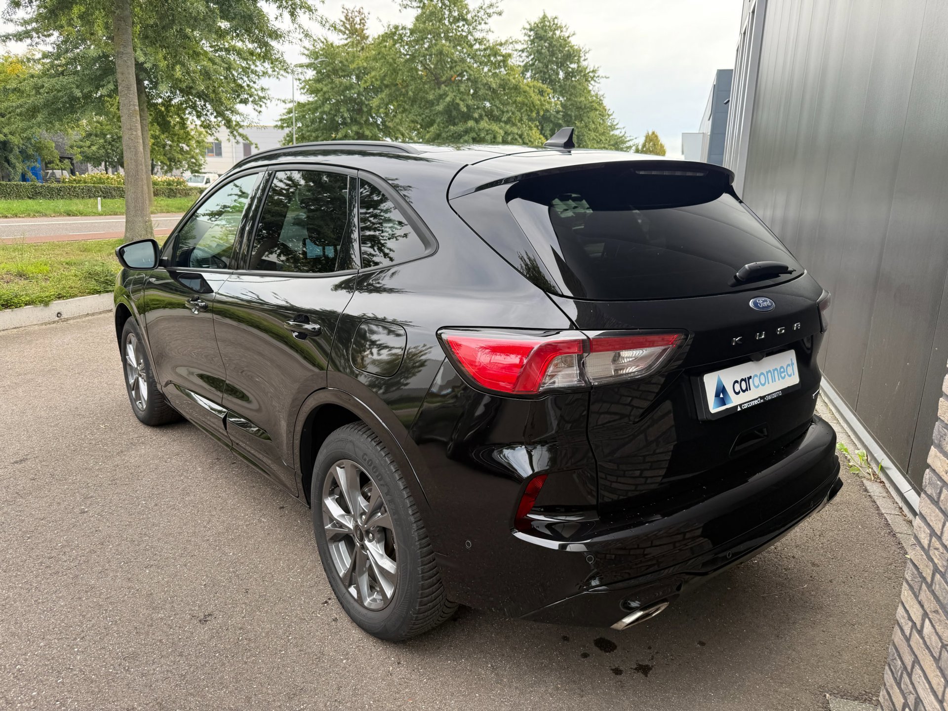 Ford Kuga 2.5 PHEV ST-Line X (2023), foto 3