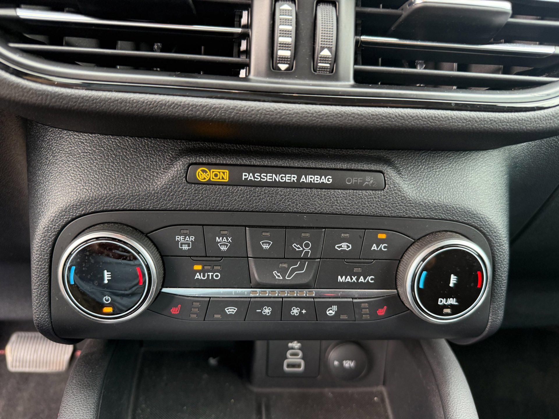 Ford Kuga 2.5 PHEV ST-Line X (2023), foto 23