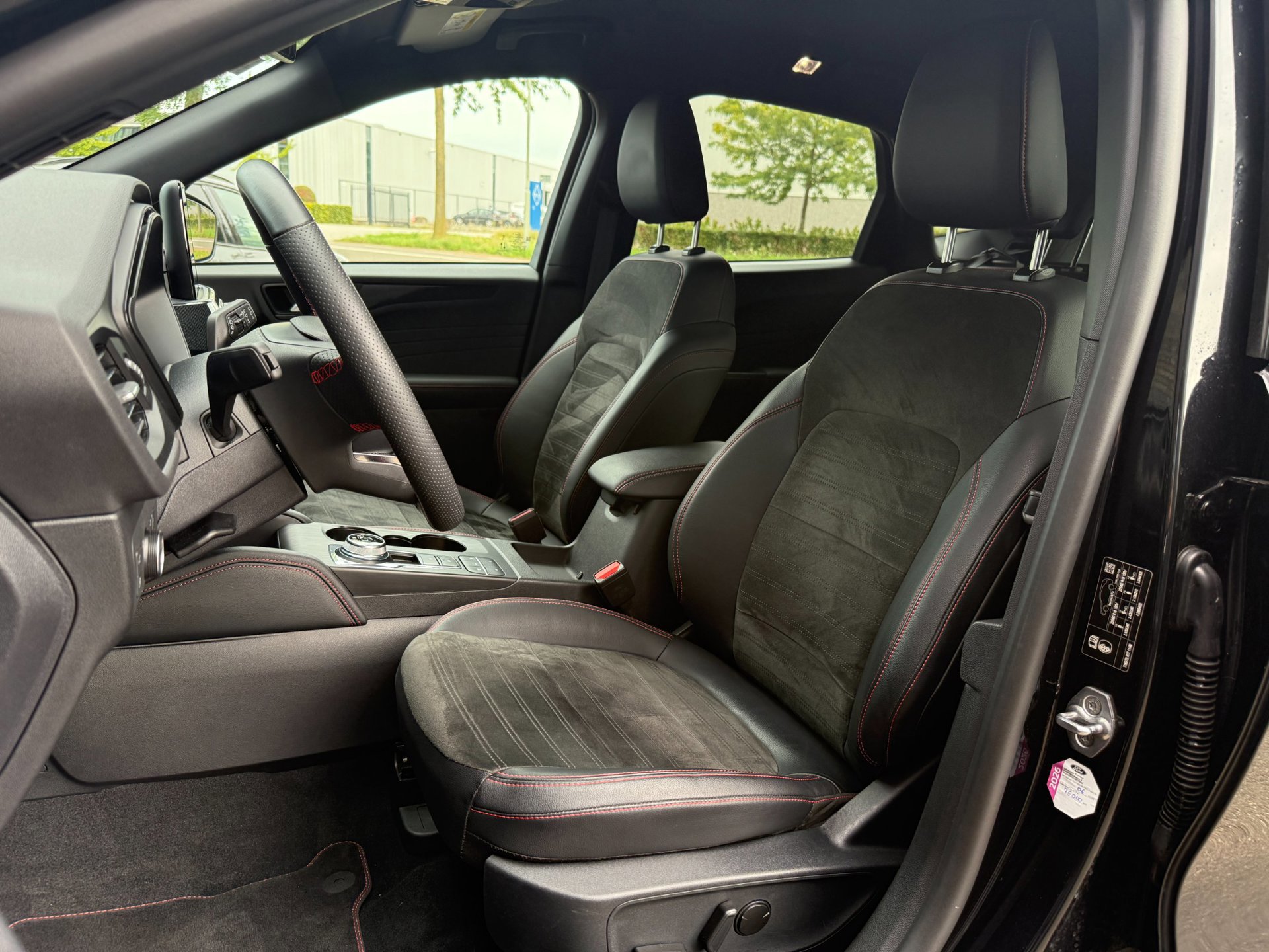Ford Kuga 2.5 PHEV ST-Line X (2023), foto 10