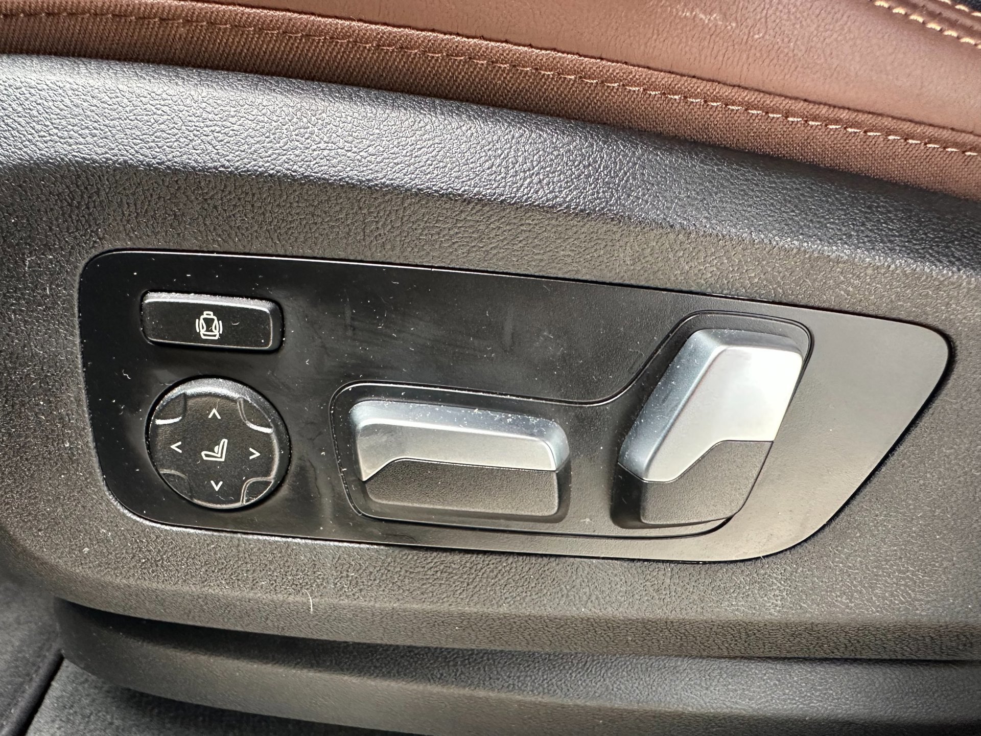 BMW X5 XDrive50e M Sport Pro (2024), foto 35