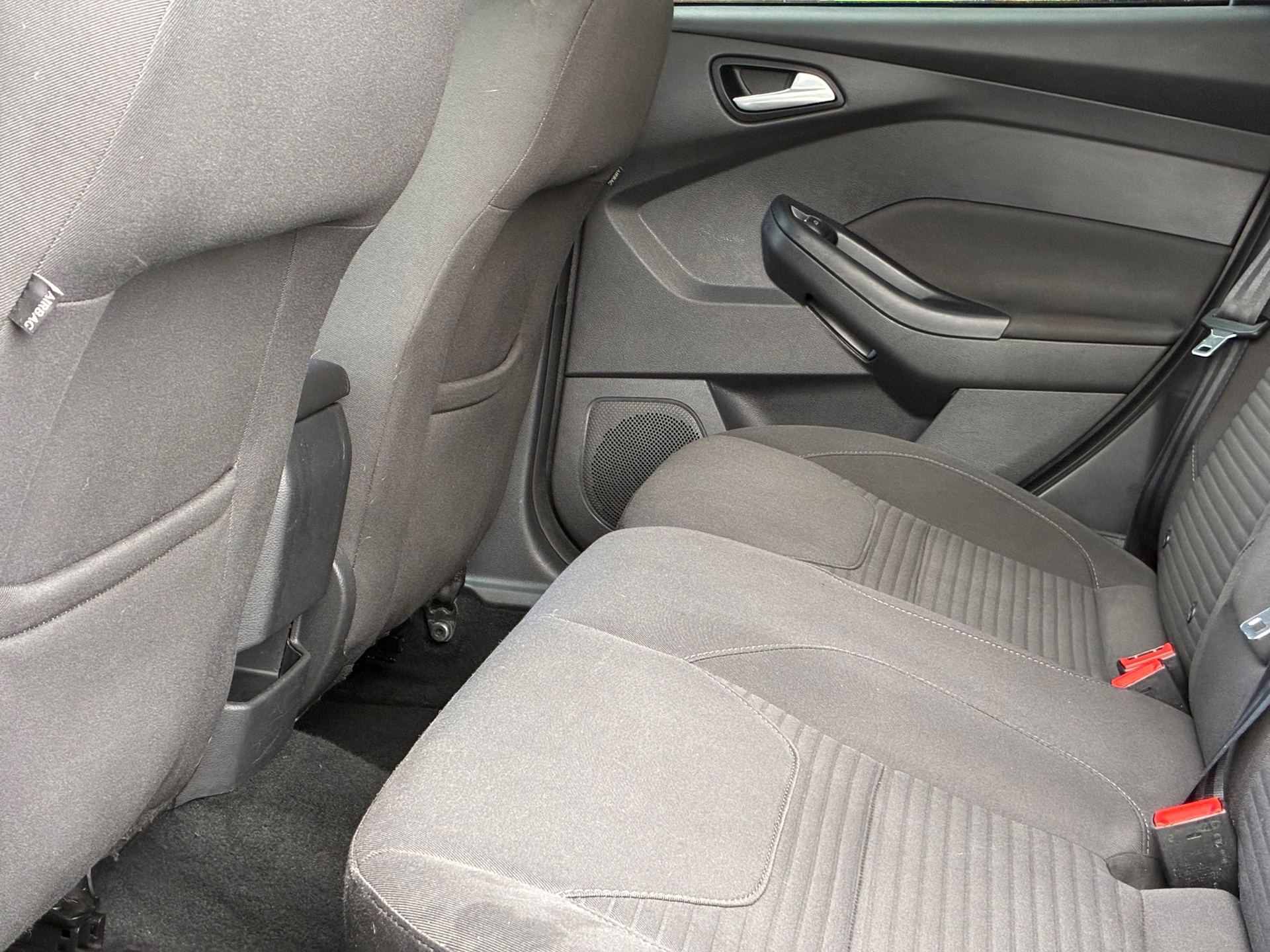 Ford Focus Wagon 1.0 Titanium (2017), foto 14