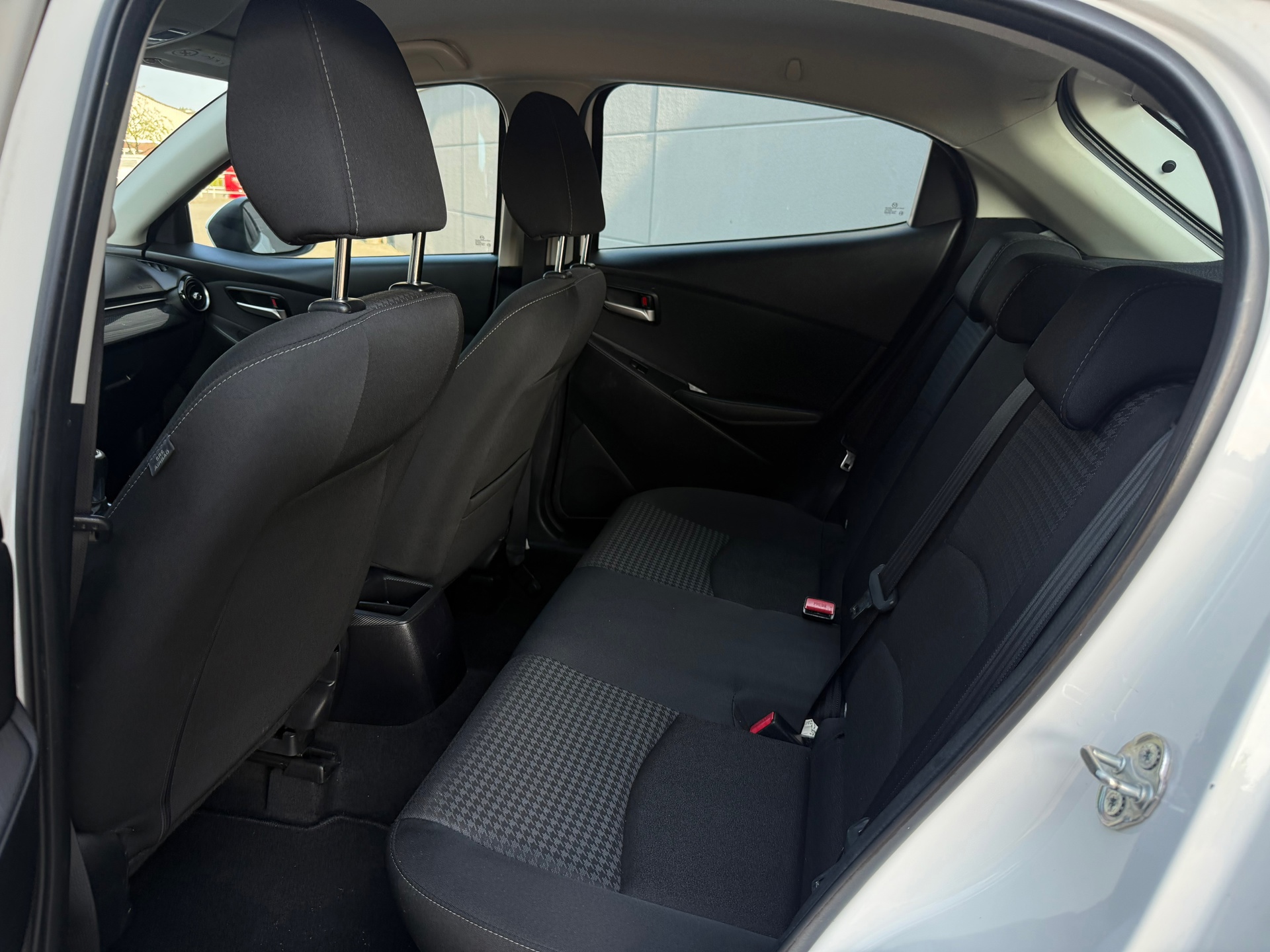 Mazda 2 1.5 Skyactiv-G Dynamic (2017), foto 9