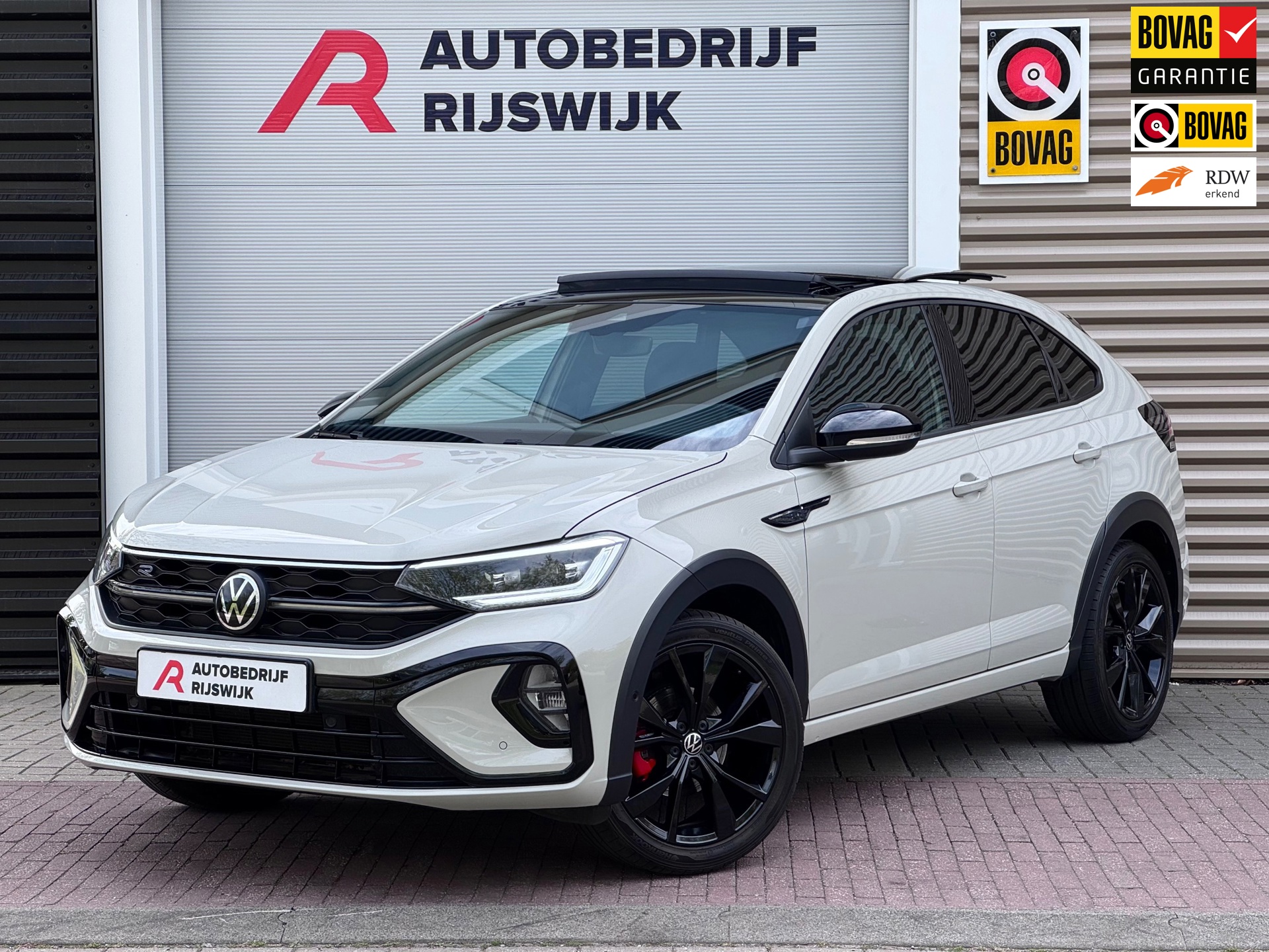 Volkswagen Taigo 1.0 TSI R-Line (2023), foto 1